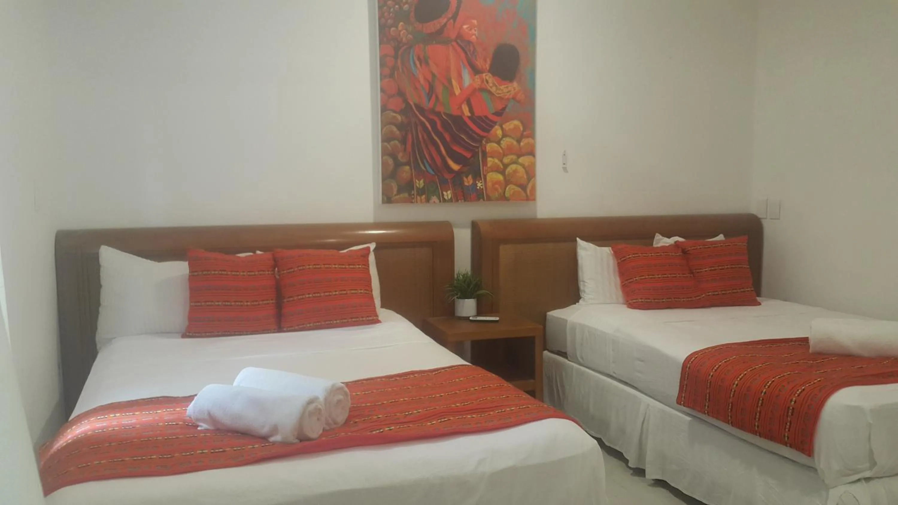 Photo of the whole room in Estancia Tulbayab 36