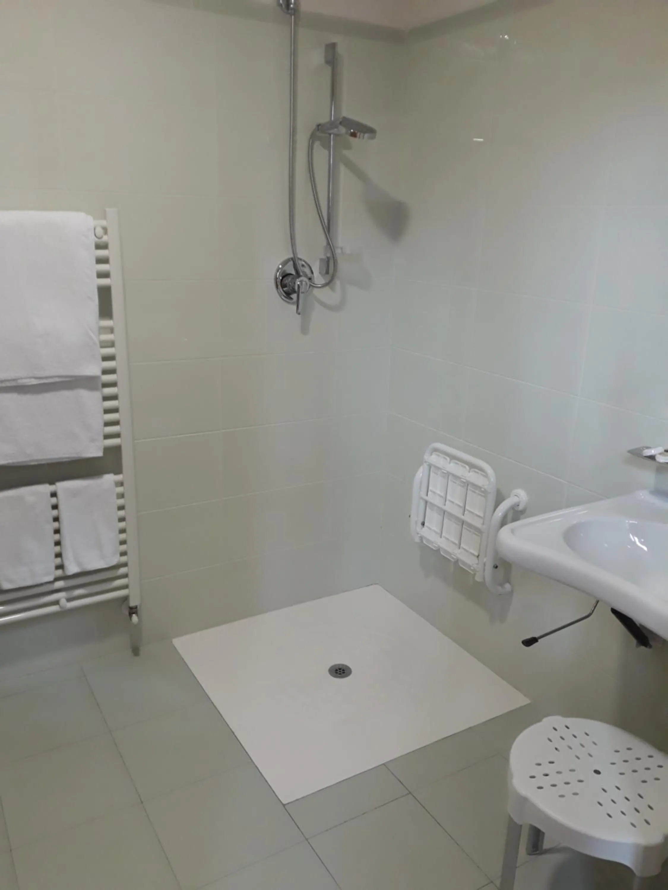 Bathroom in Master Hotel Reggio Emilia