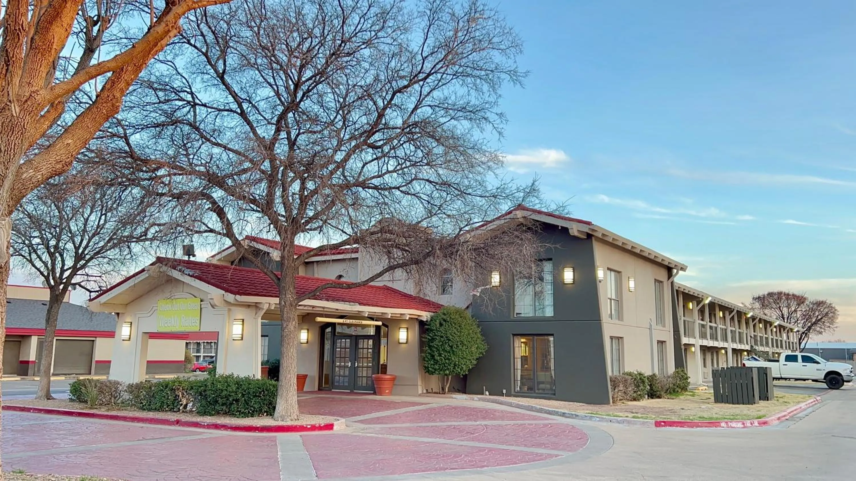 Property building in La Quinta Inn by Wyndham Amarillo Mid-City