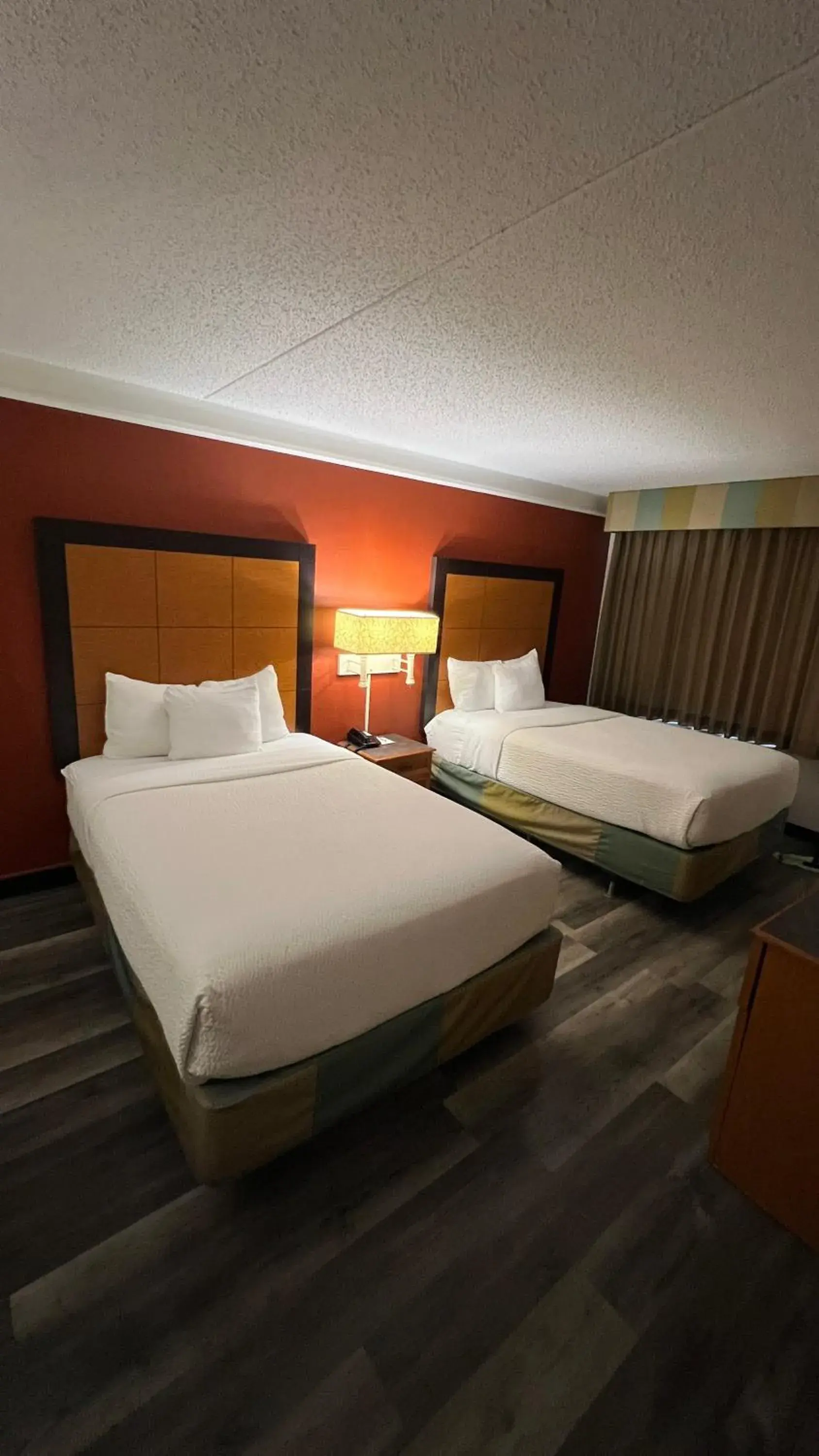 Double Room with Two Double Beds and Bath Tub - Mobility Accessible/Non-Smoking in La Quinta Inn by Wyndham Amarillo Mid-City Double Room with Two Double Beds and Bath Tub - Mobility Accessible/Non-Smoking in La Quinta Inn by Wyndham Amarillo Mid-City