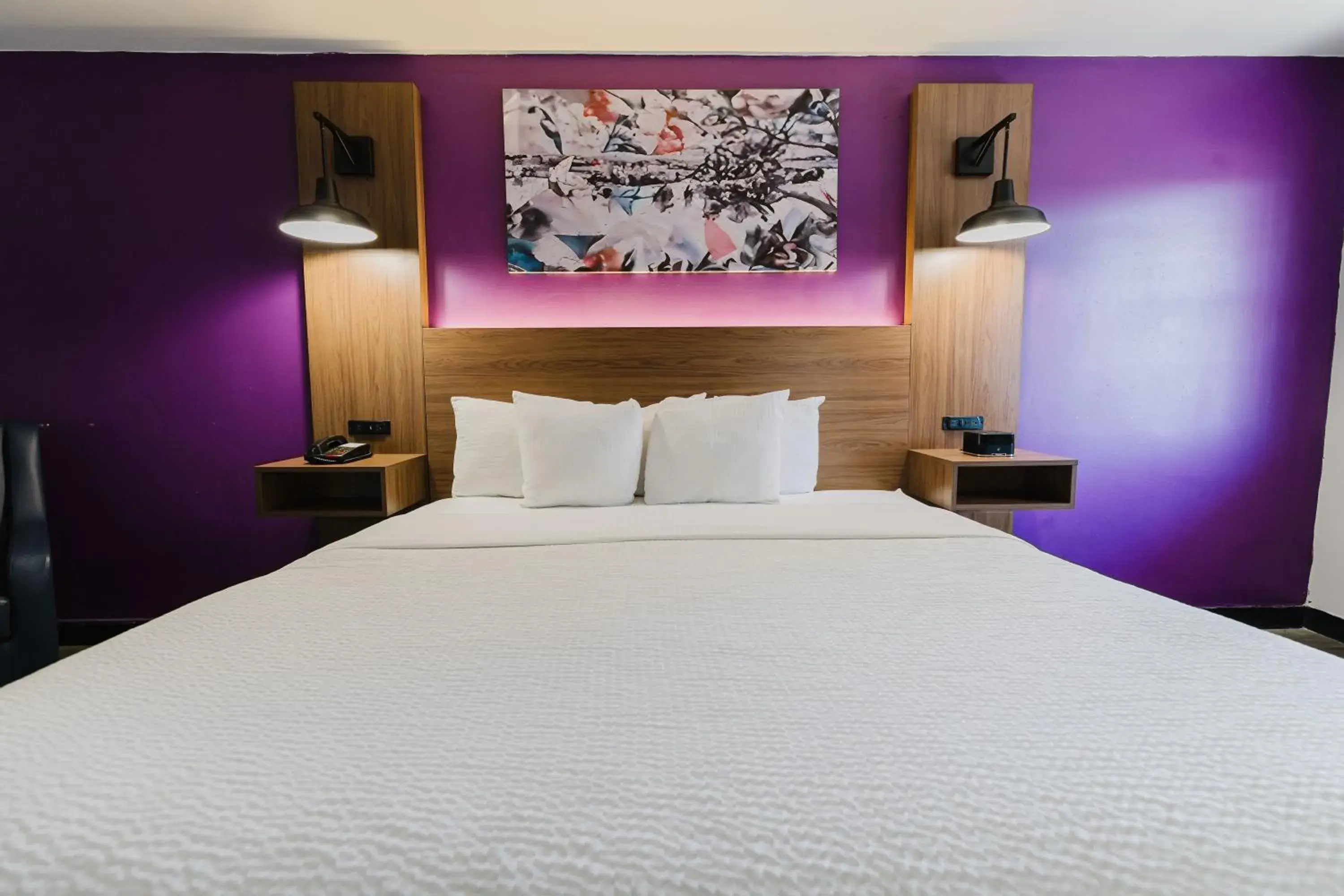 Deluxe King Room - Non-Smoking in La Quinta Inn by Wyndham Amarillo Mid-City Deluxe King Room - Non-Smoking in La Quinta Inn by Wyndham Amarillo Mid-City