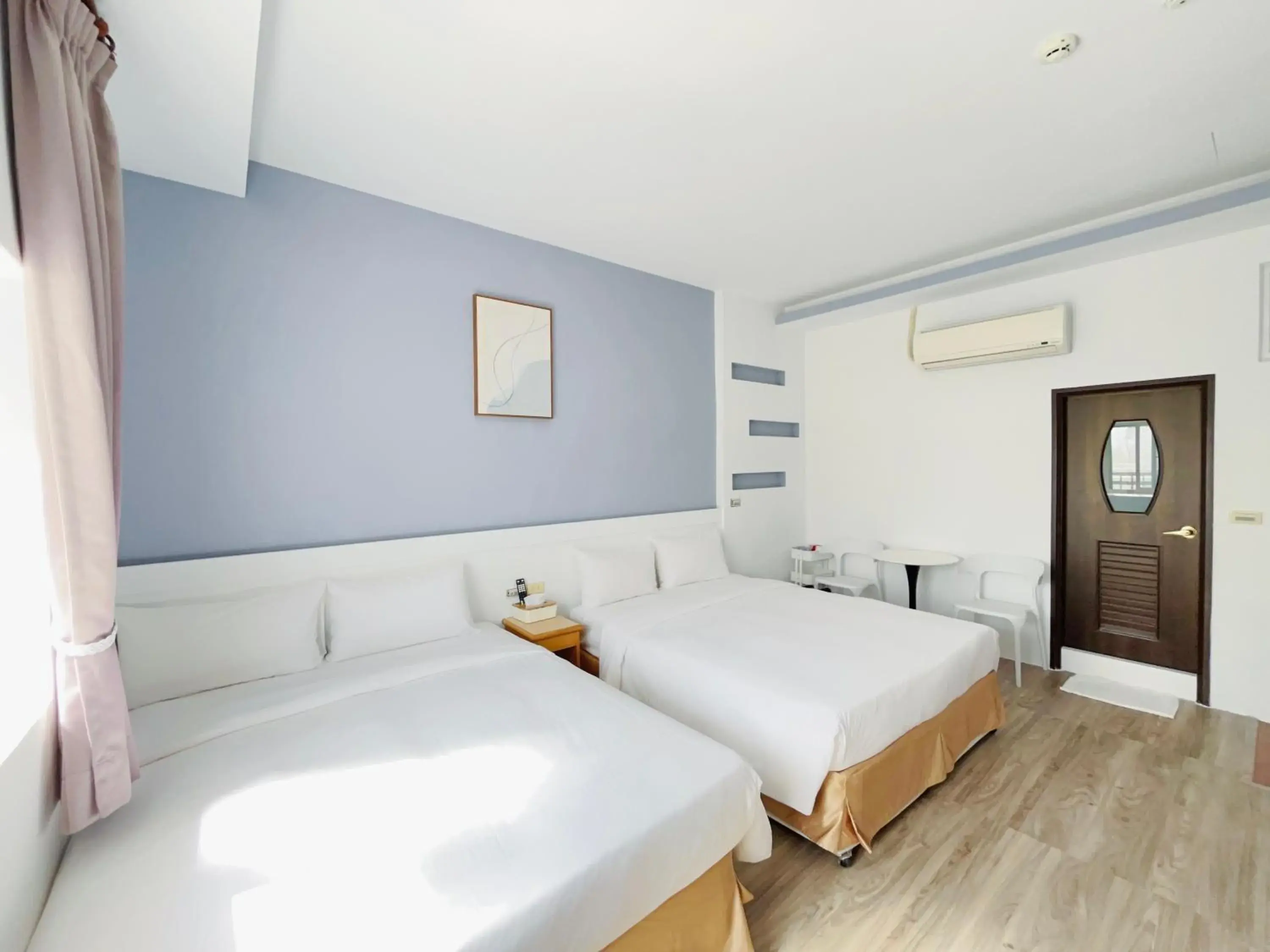 Quadruple Room with Private Bathroom in 墾丁儷庭民宿Li Ting B&B Quadruple Room with Private Bathroom in 墾丁儷庭民宿Li Ting B&B