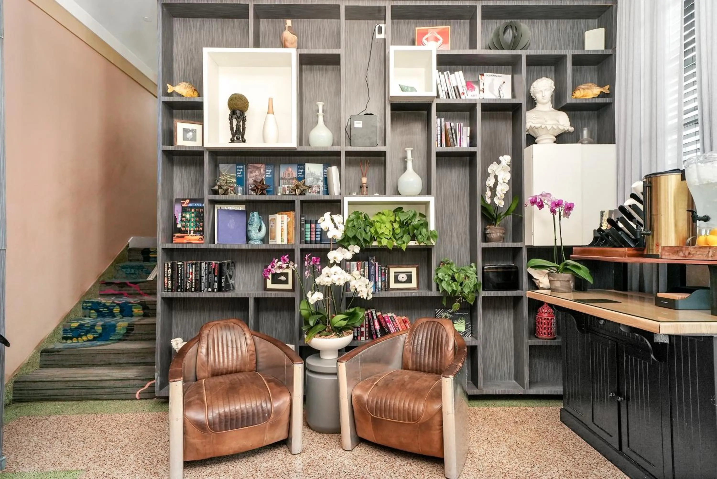 Lobby or reception in Lincoln Arms Suites