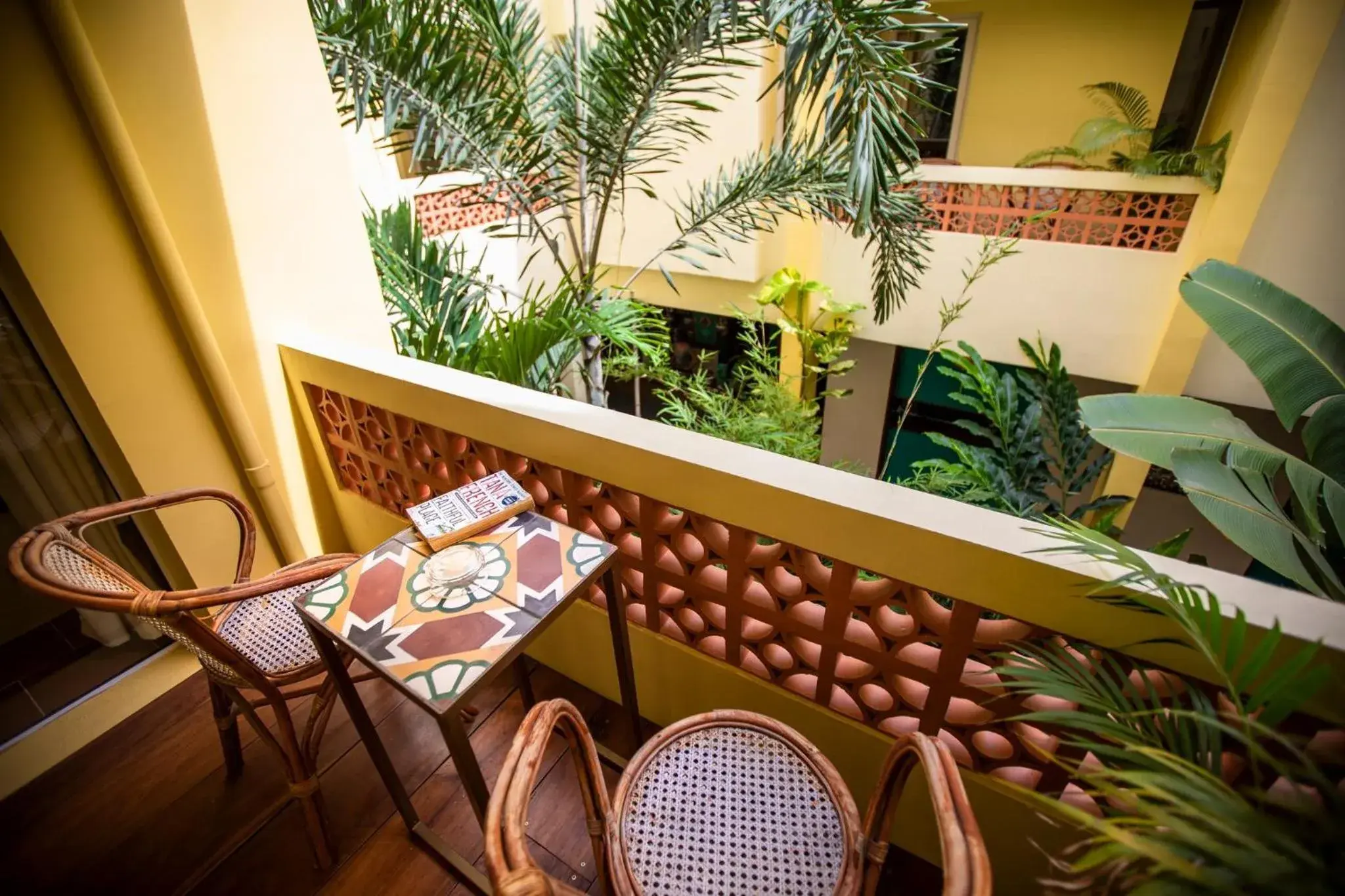 Superior Queen Room in Hotel Old Cinema Superior Queen Room in Hotel Old Cinema