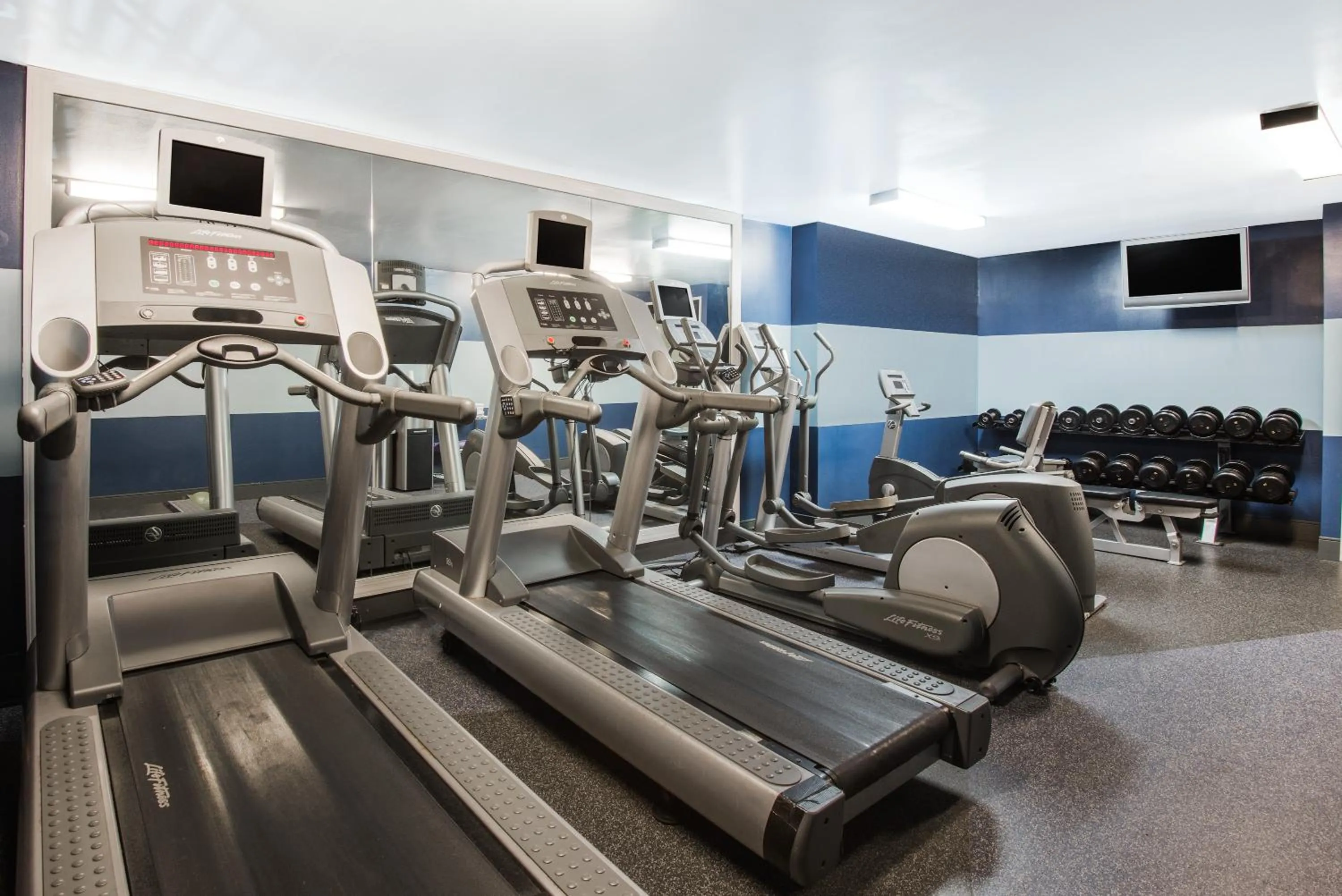 Fitness centre/facilities in Wyndham Garden Inn Pittsburgh Airport