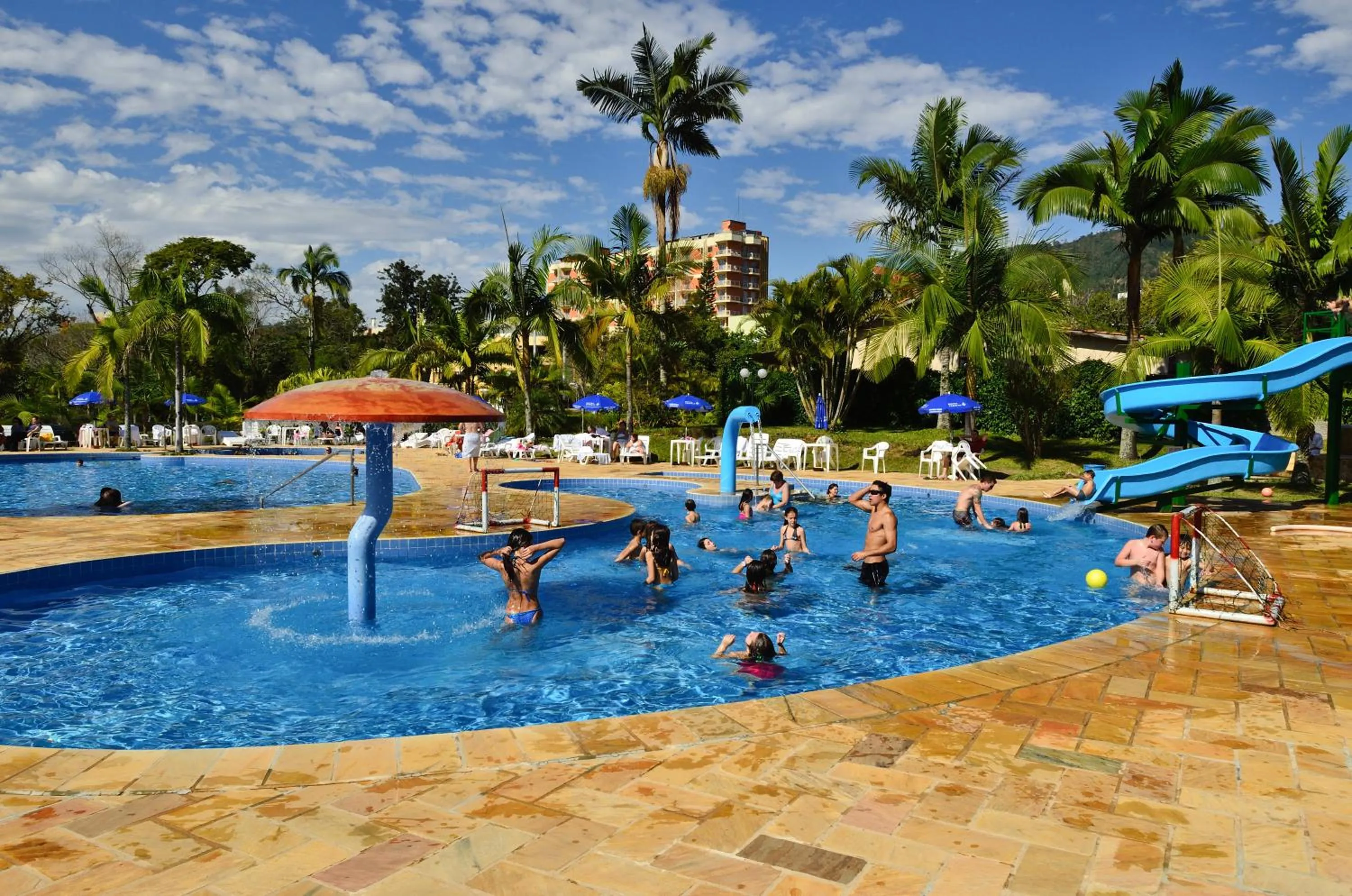 Swimming pool in Hotel Termas Gravatal