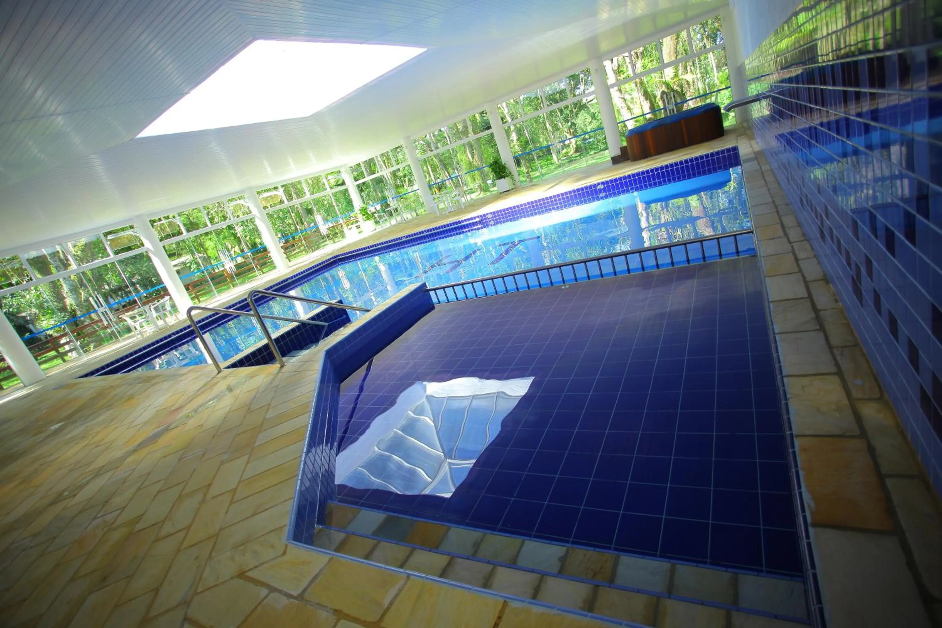 Swimming pool in Hotel Termas Gravatal