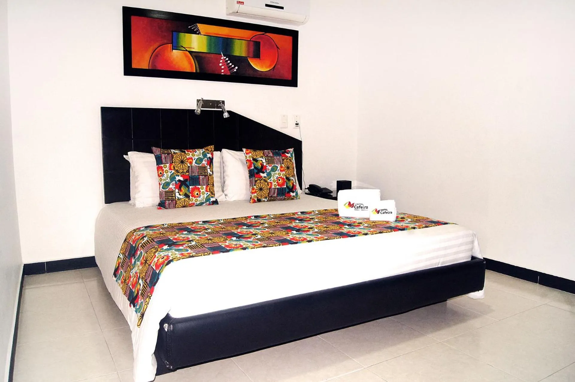 Bed in Hotel Cafeira