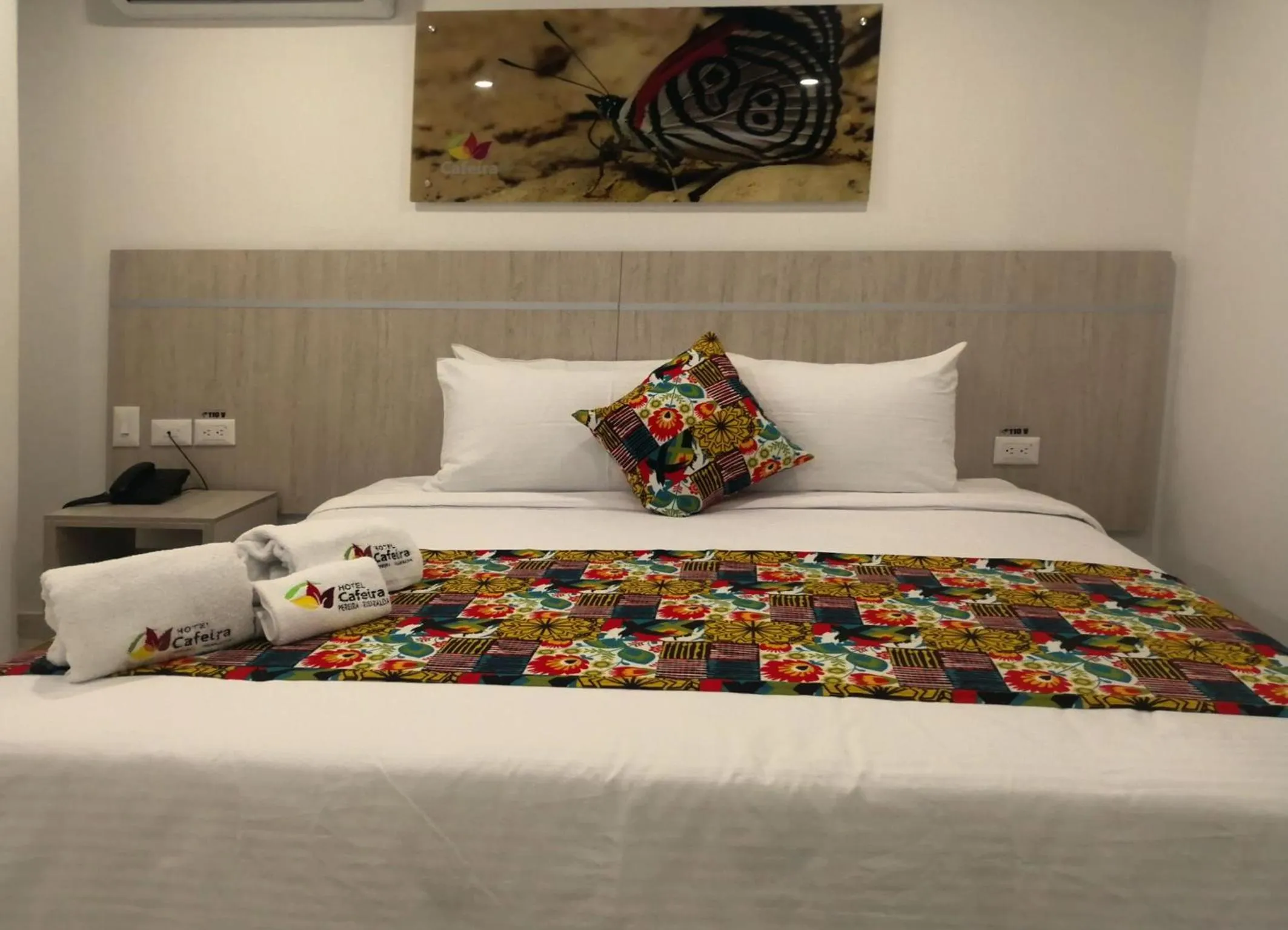 Bed in Hotel Cafeira