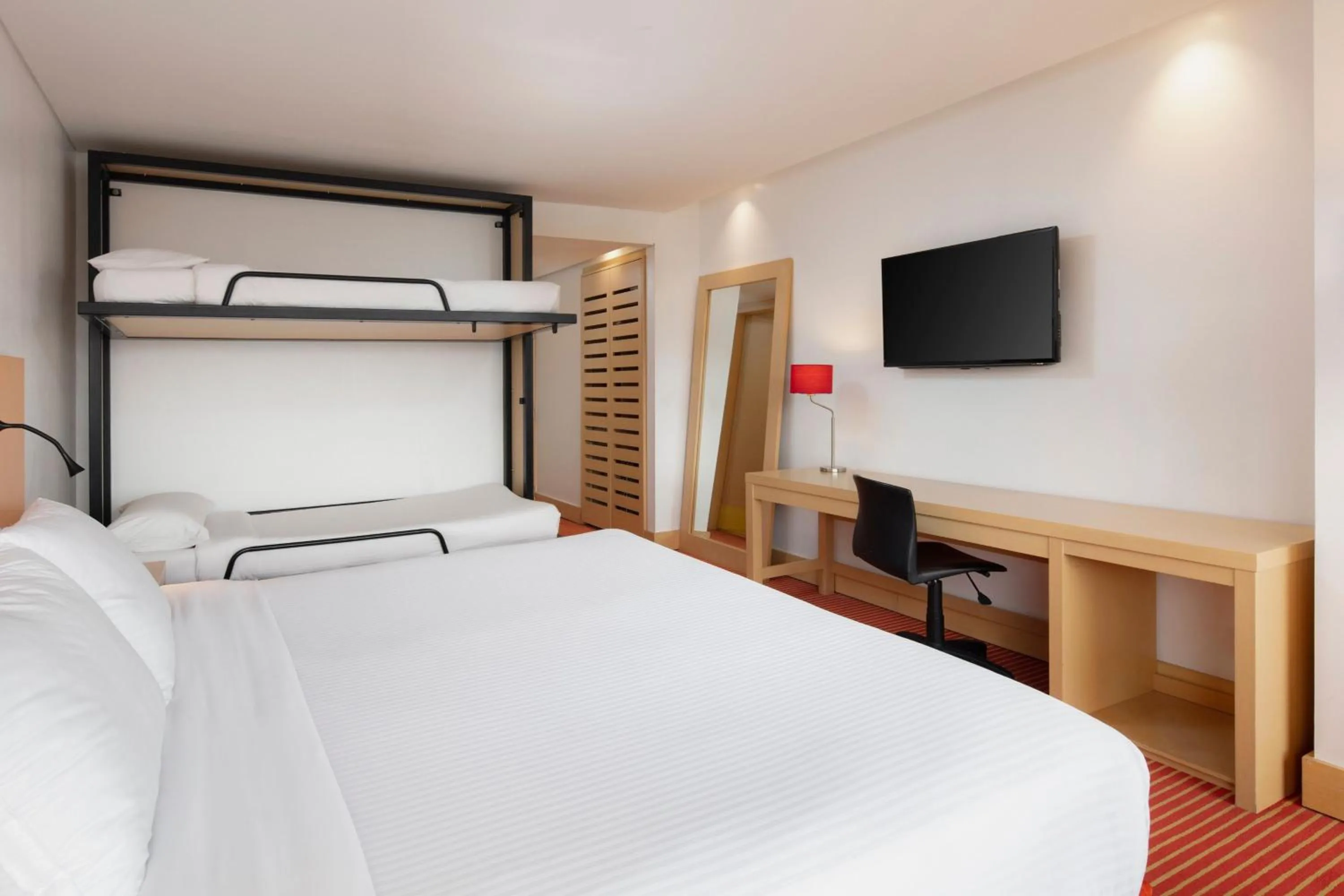 Photo of the whole room, Bed in Fairfield by Marriott Bogota Embajada