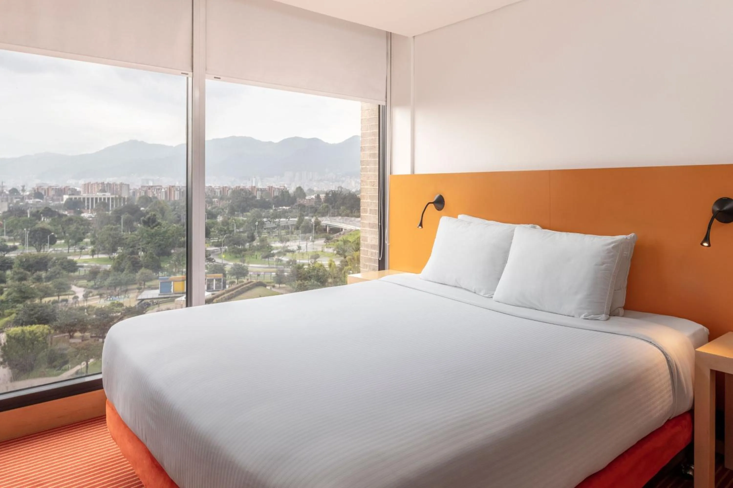 Photo of the whole room, Bed in Fairfield by Marriott Bogota Embajada