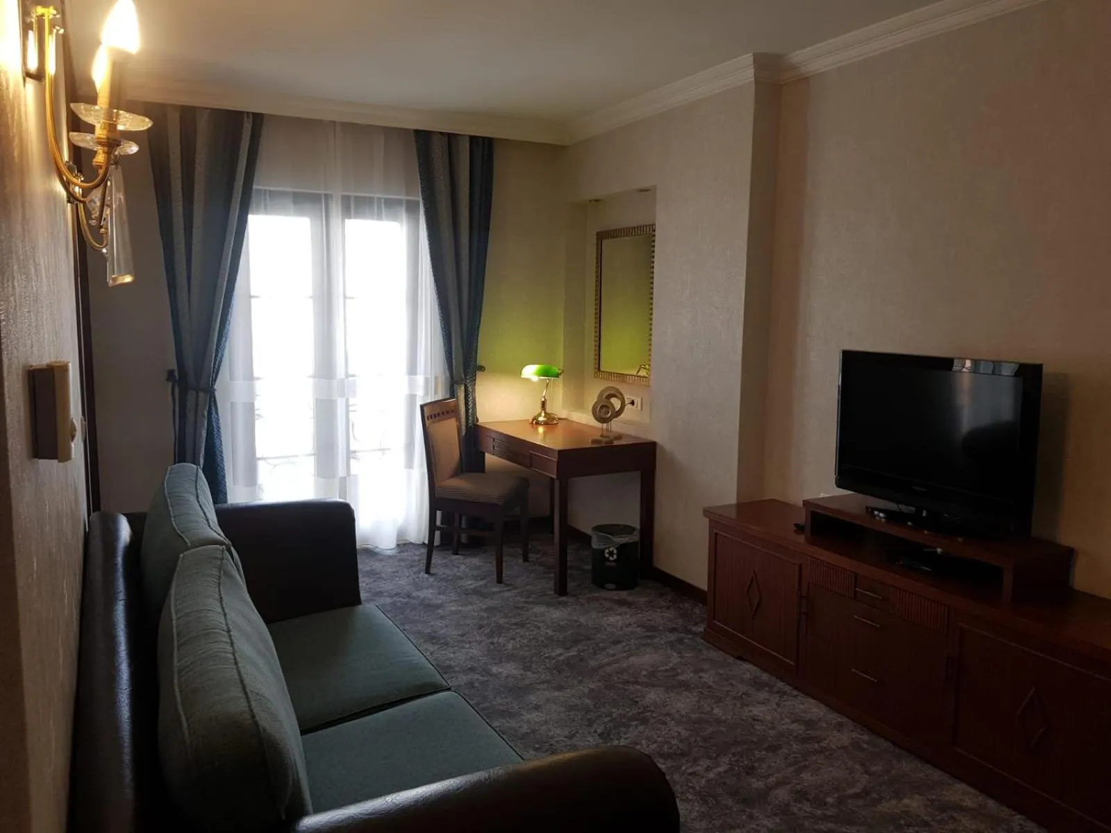 TV and multimedia in Midas Hotel