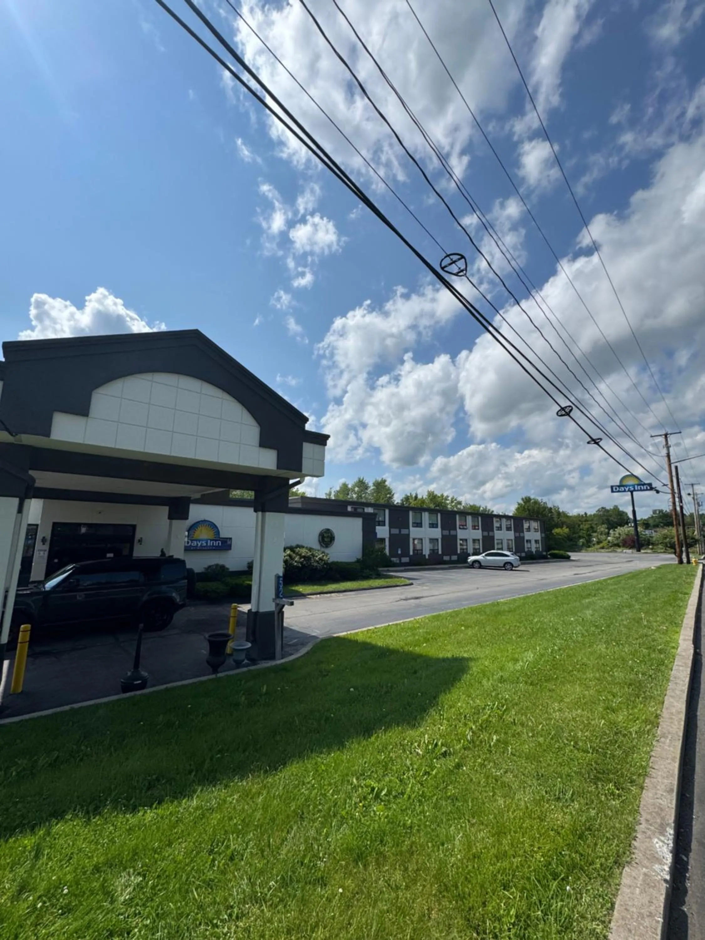 Property building in Days Inn by Wyndham Liberty