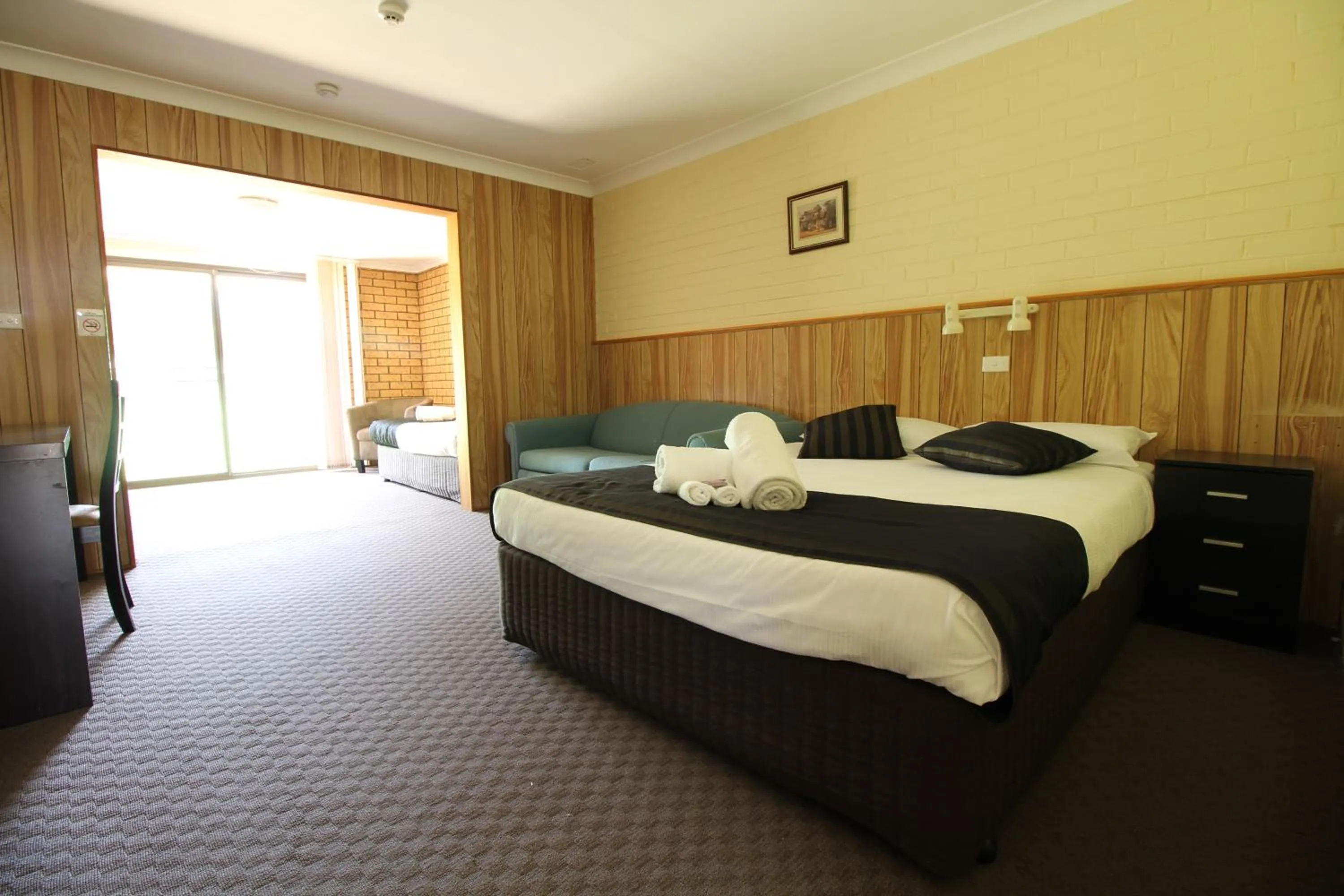 Premium Family Room in Snowy Mountains Resort and Function Centre