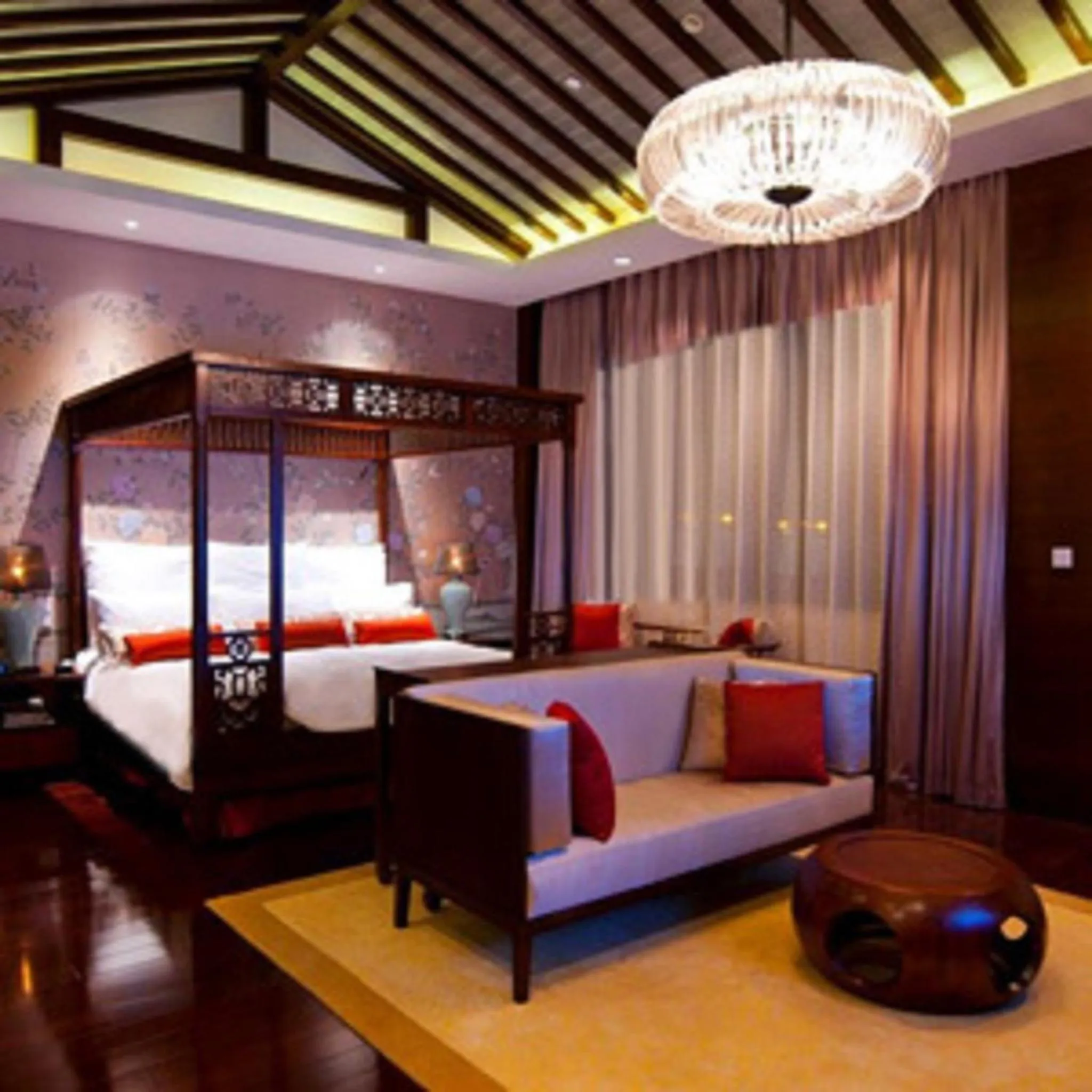 Decorative detail, Bed in Radisson Blu Resort Wetland Park