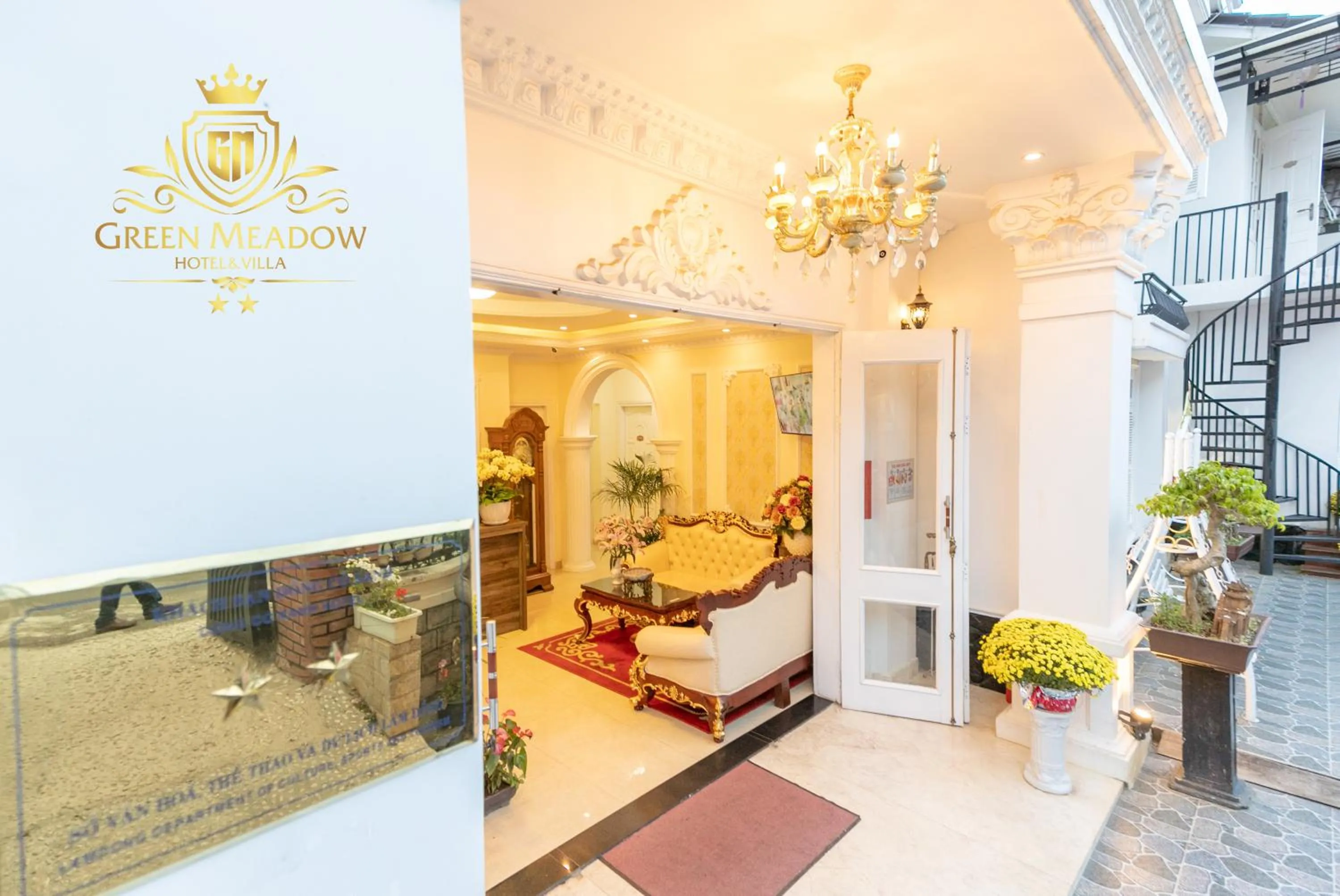 Property logo or sign in Green Meadow Central Đà Lạt - O'TEL