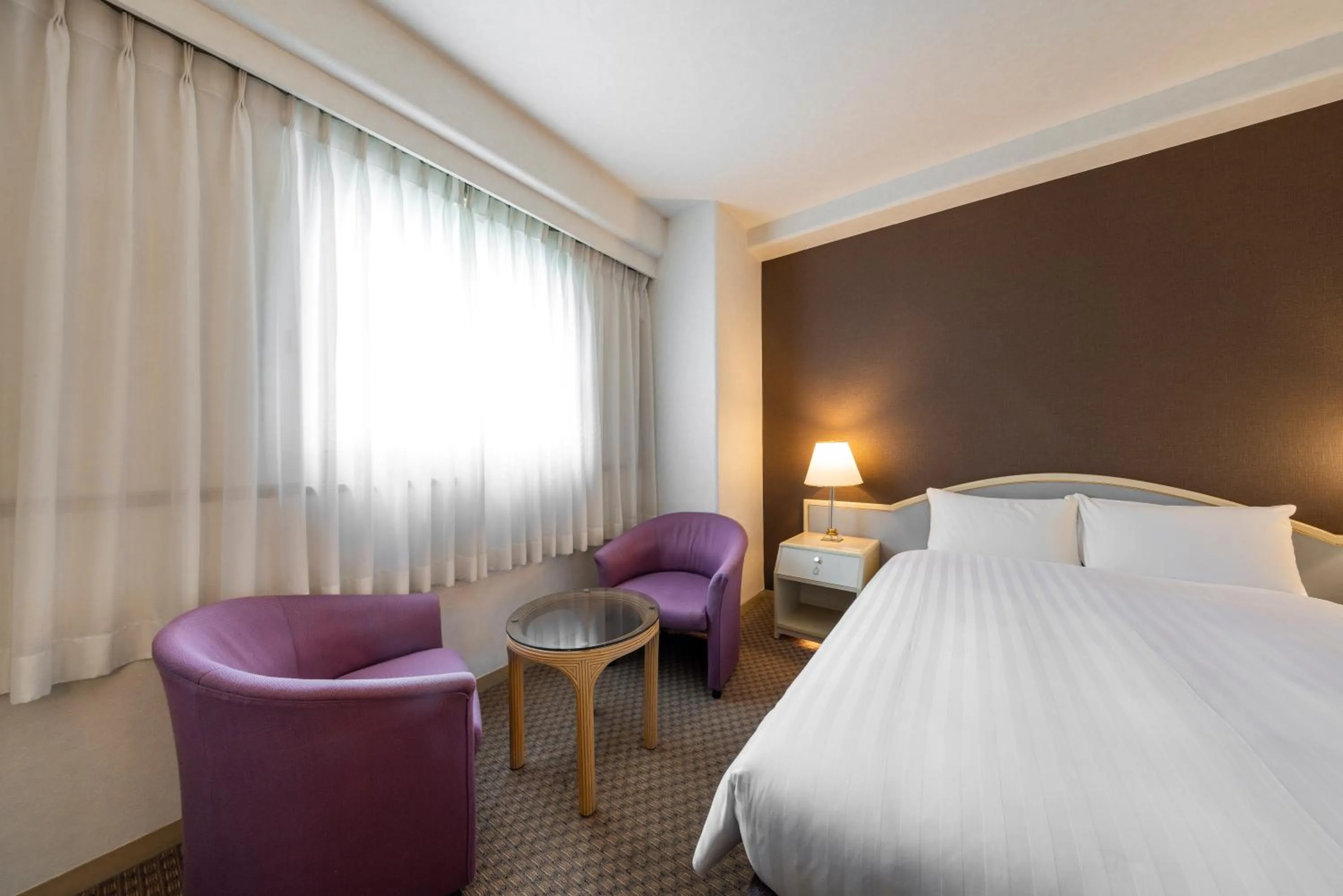 Bed in Okayama Washington Hotel Plaza