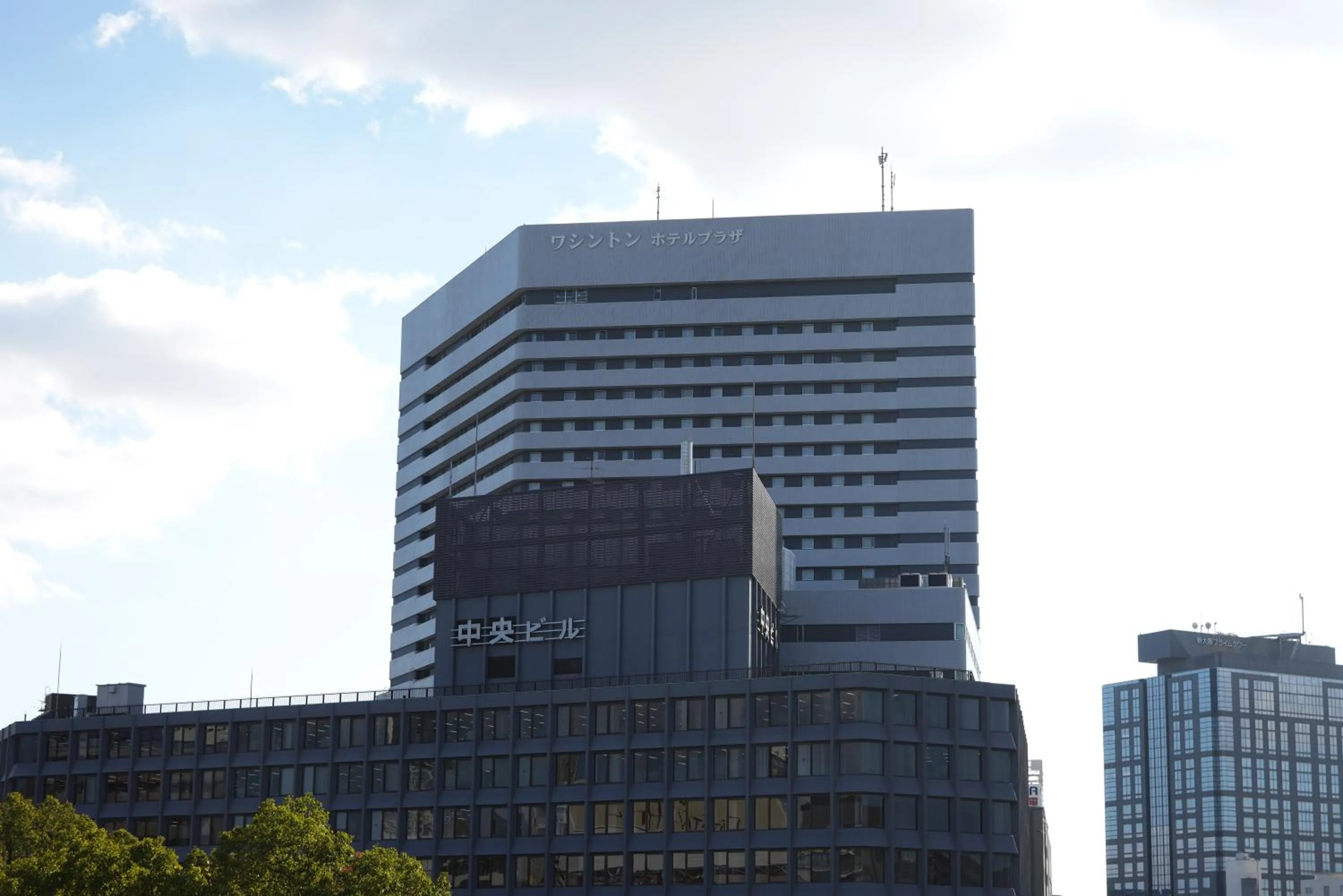 Property building in Shin Osaka Washington Hotel Plaza