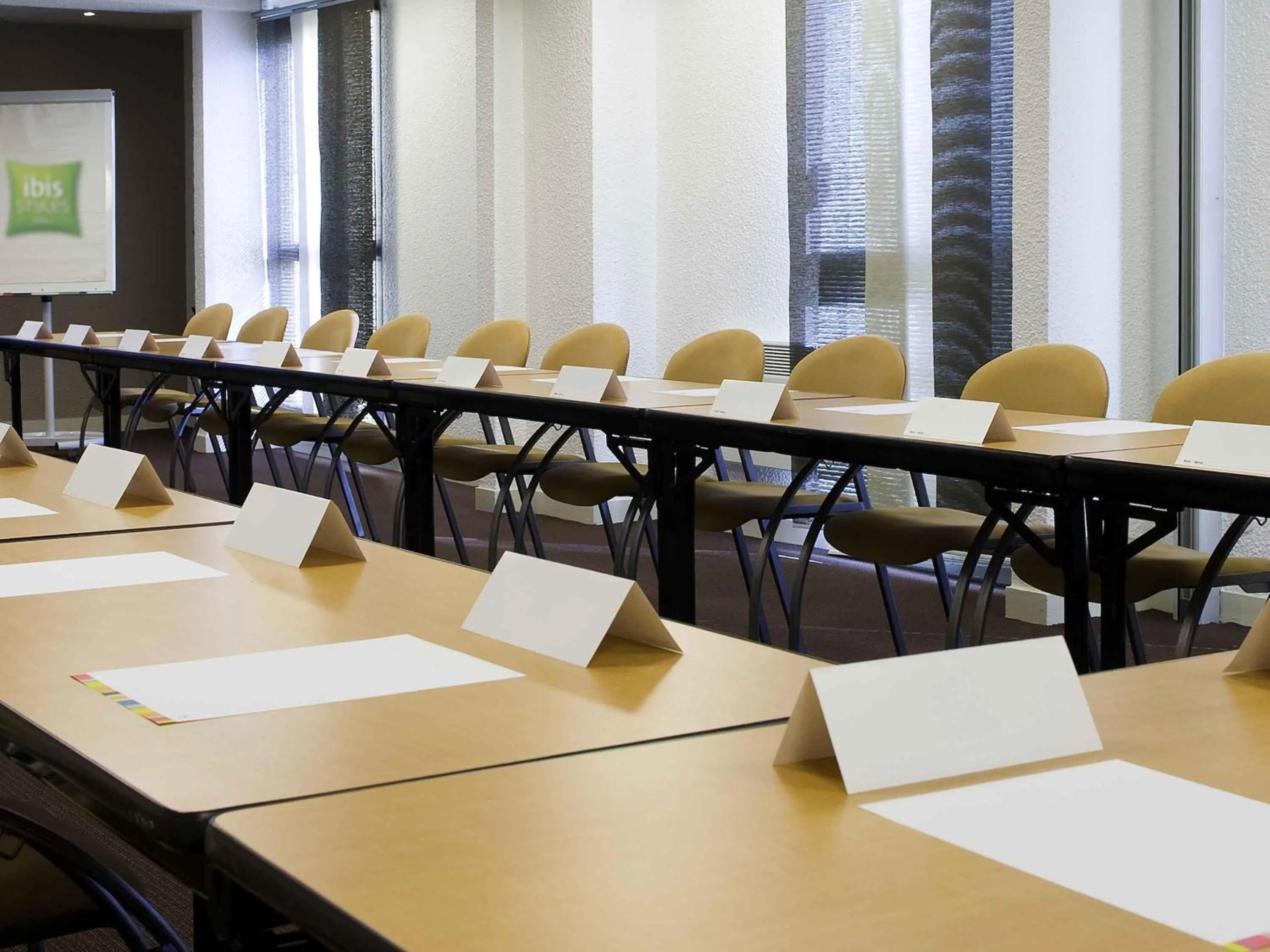 Meeting/conference room in ibis Styles Bordeaux Aéroport