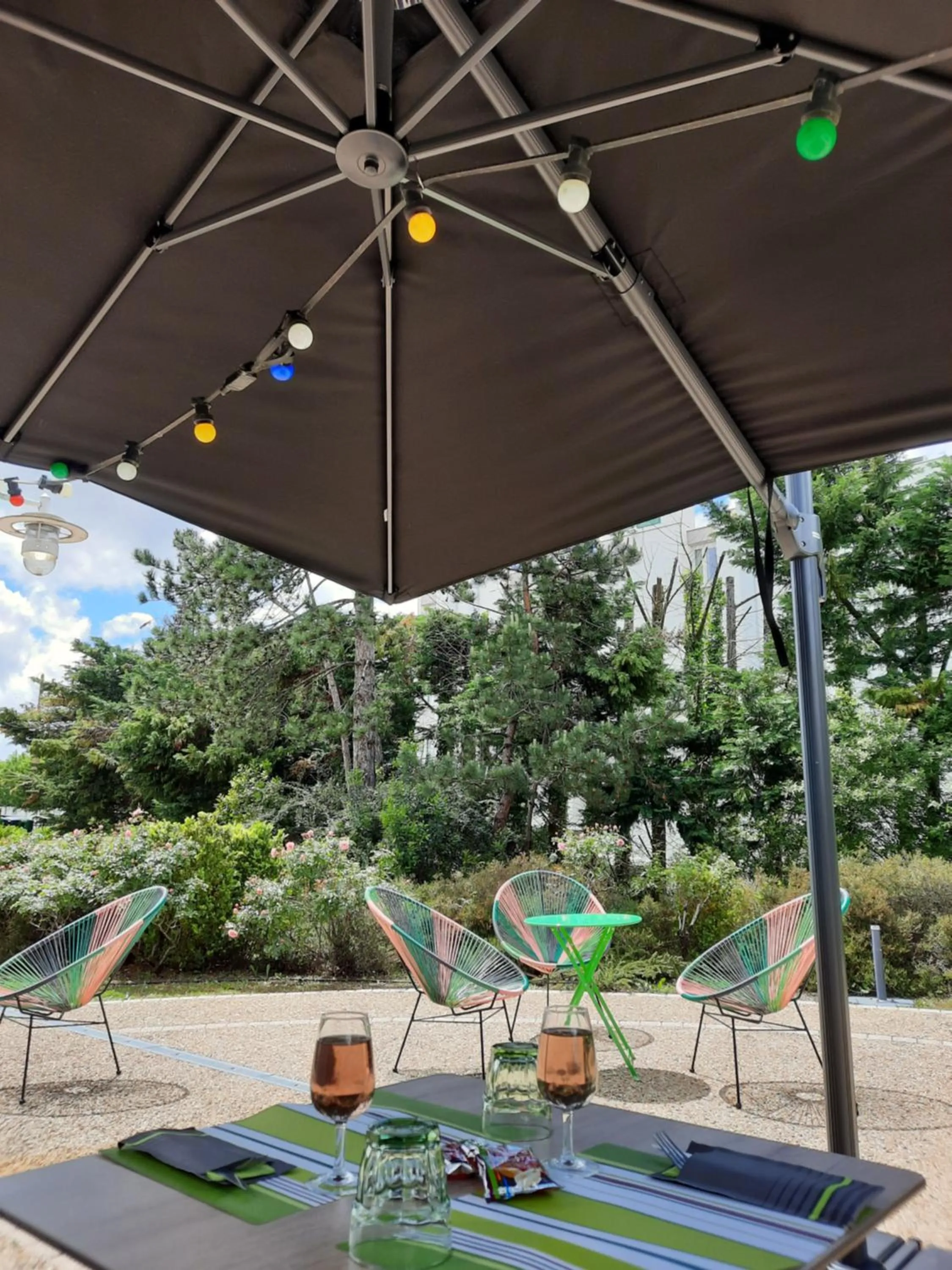 Patio in ibis Styles Bordeaux Aéroport