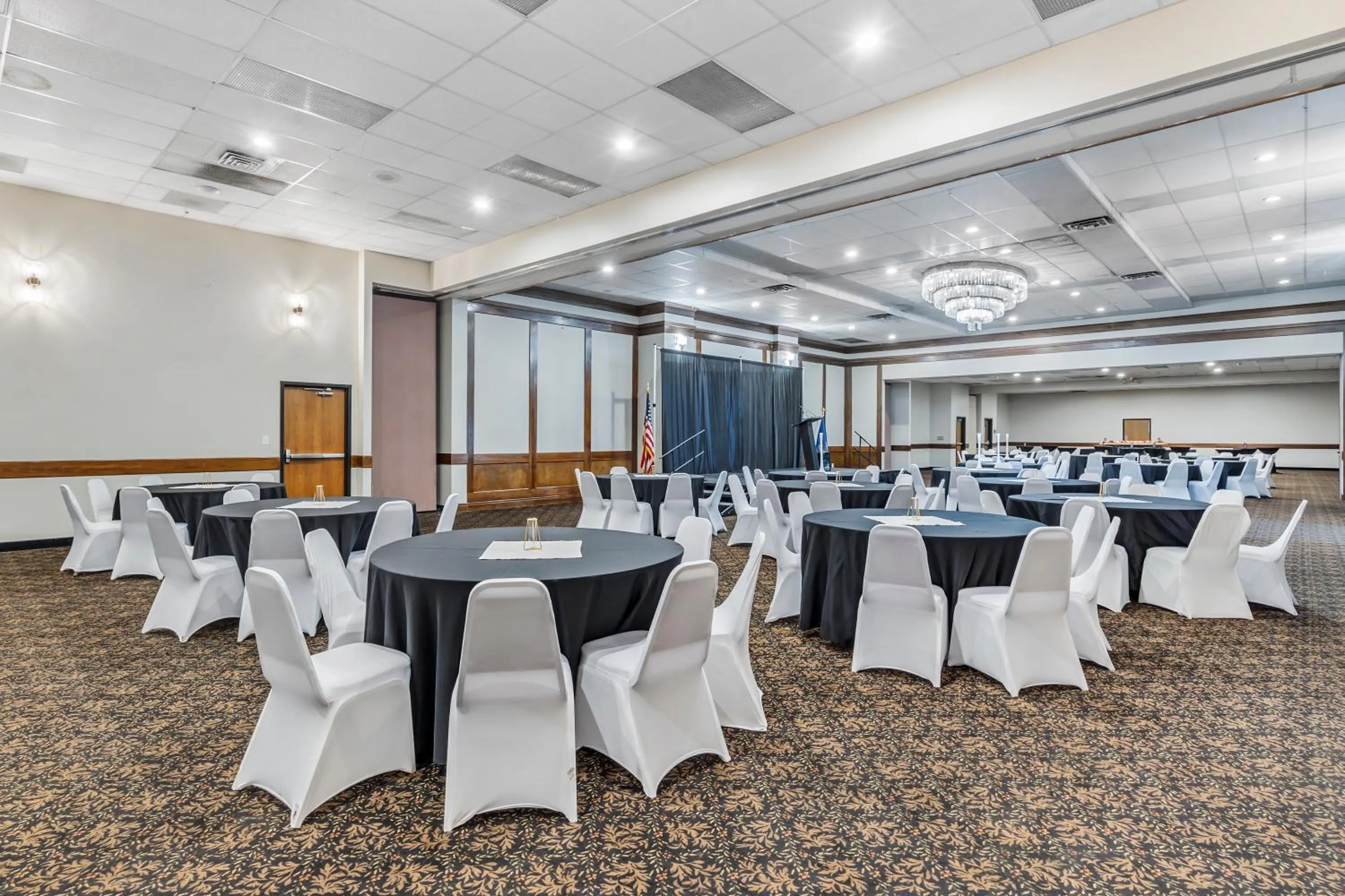 Banquet/Function facilities in Seaport Inn & Suites