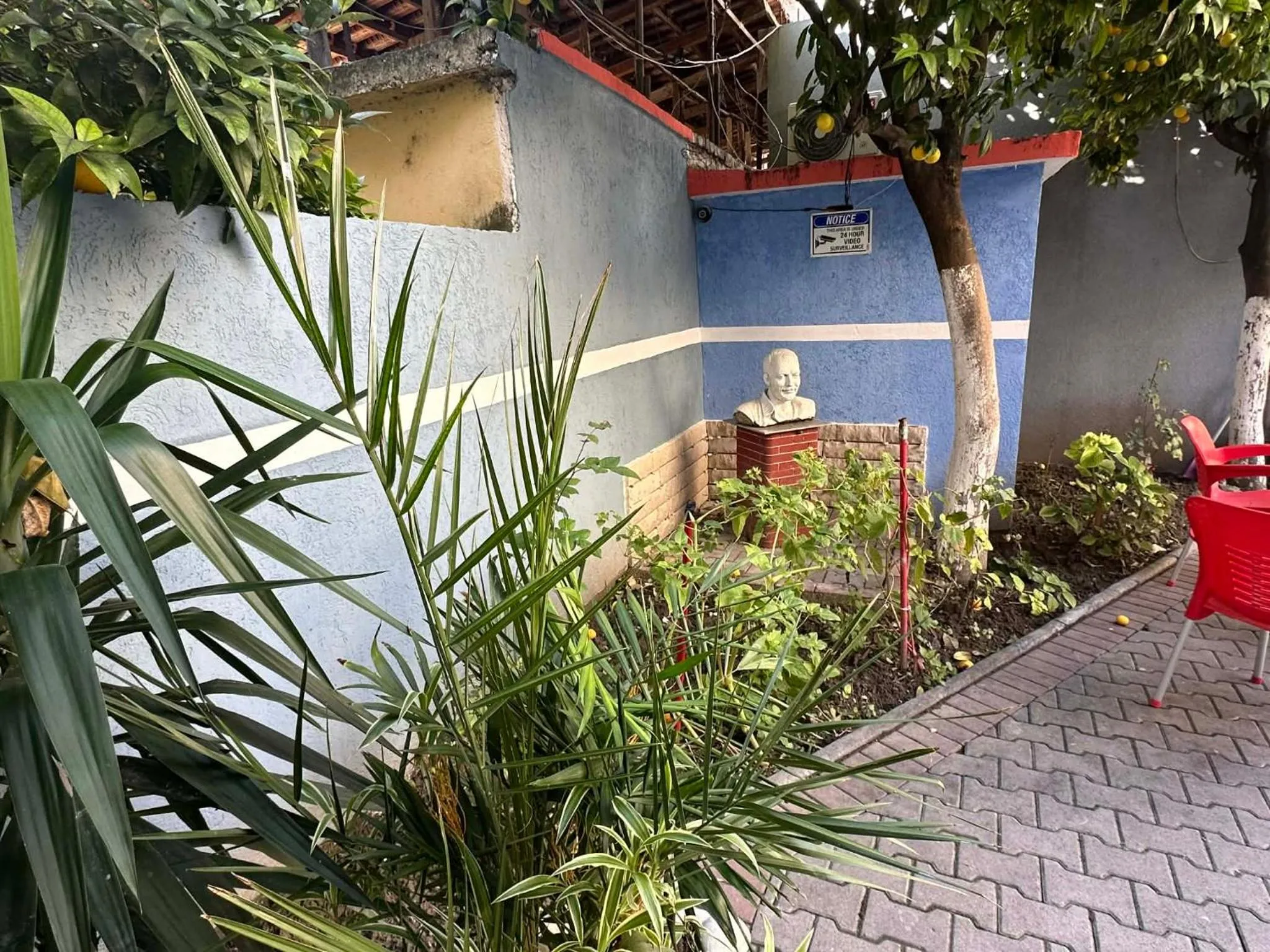 Property building in Chicago hotel