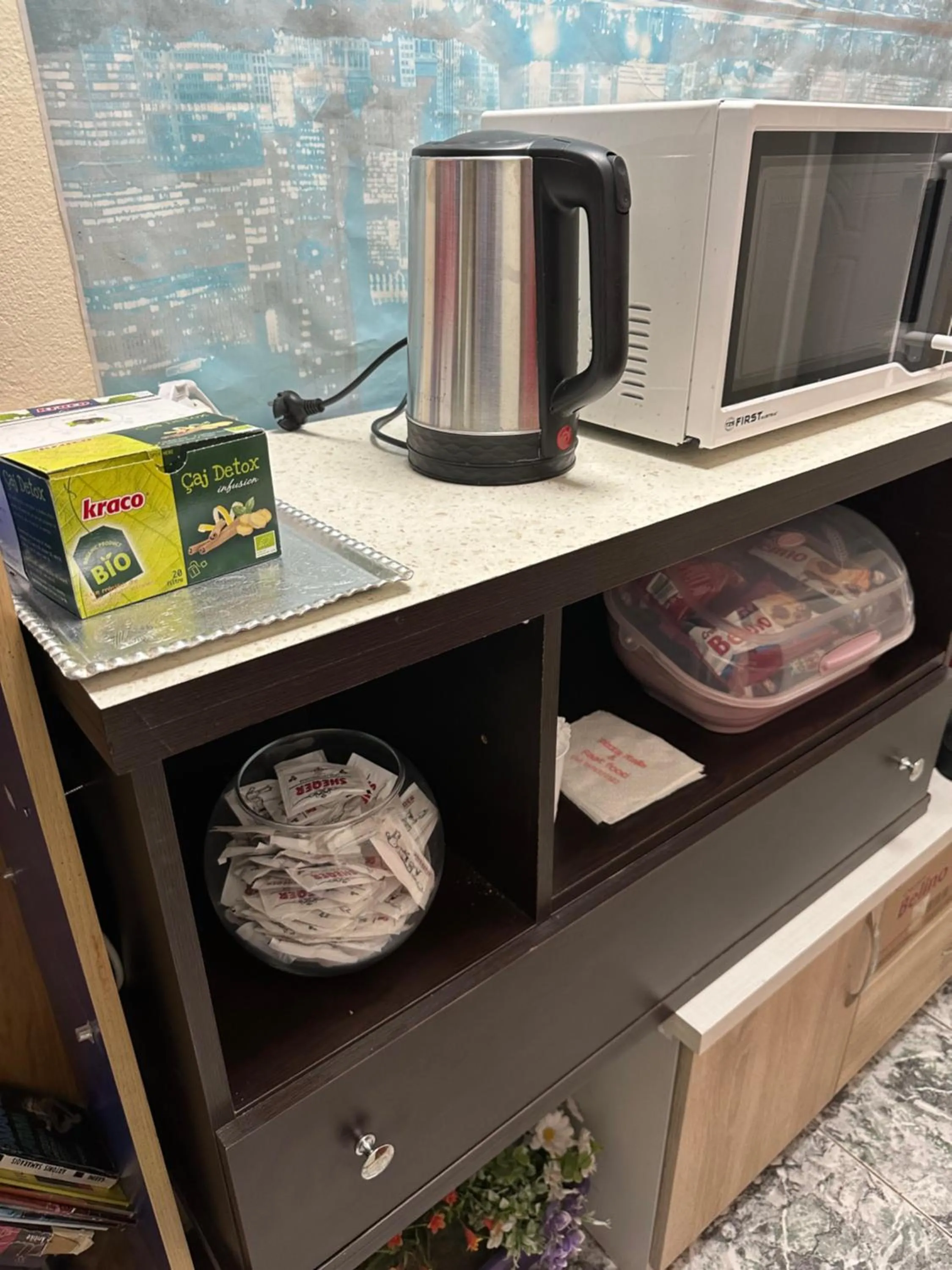 Coffee/tea facilities in Chicago hotel