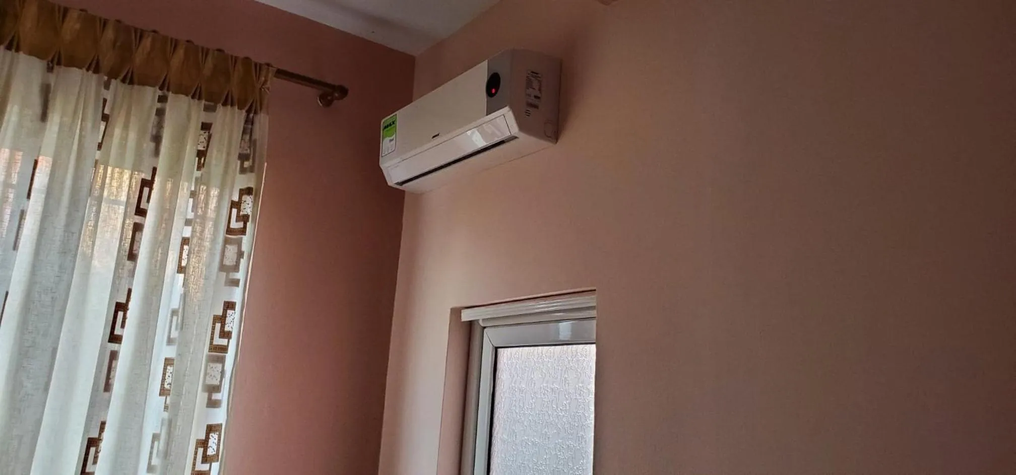 Property building in Chicago hotel