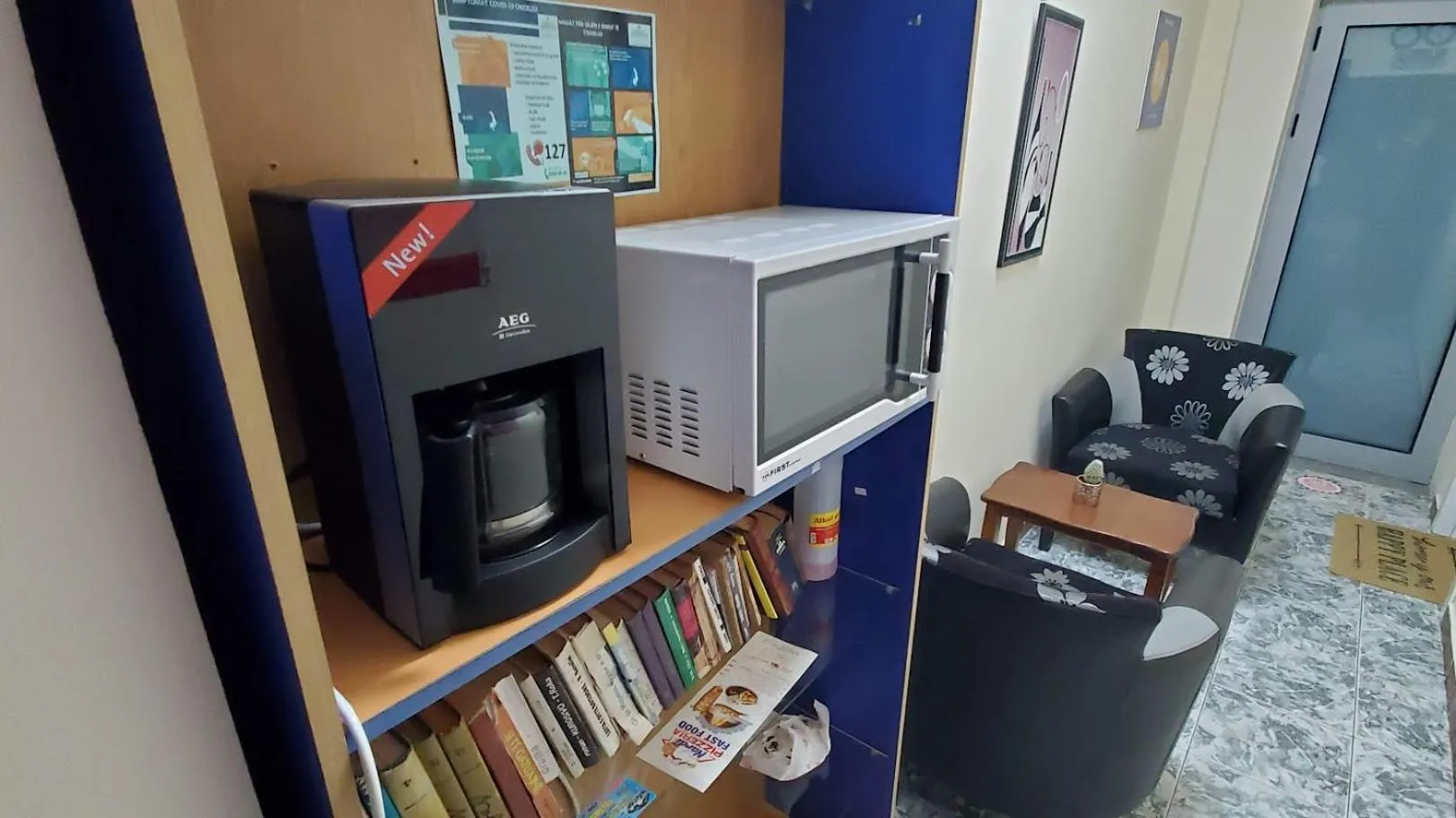 Coffee/tea facilities in Chicago hotel