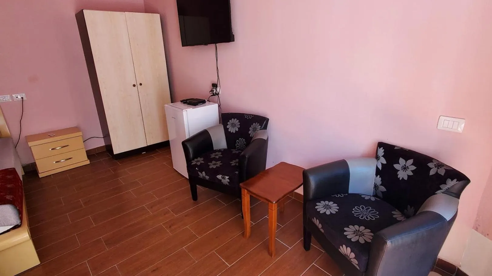 TV and multimedia in Chicago hotel