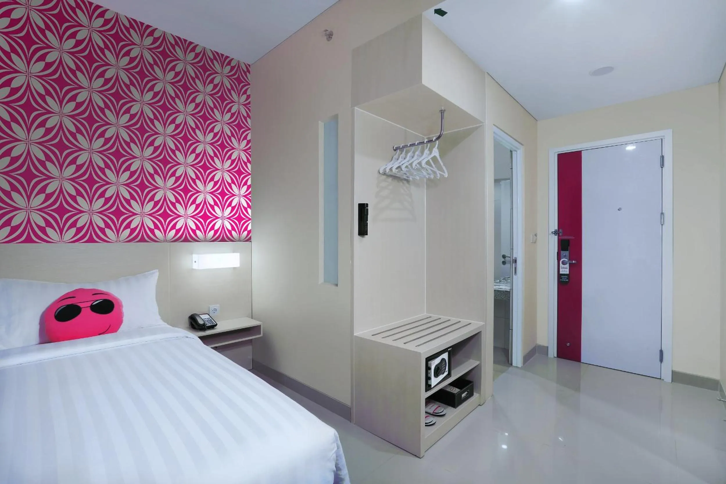 Other, Bed in favehotel Malang