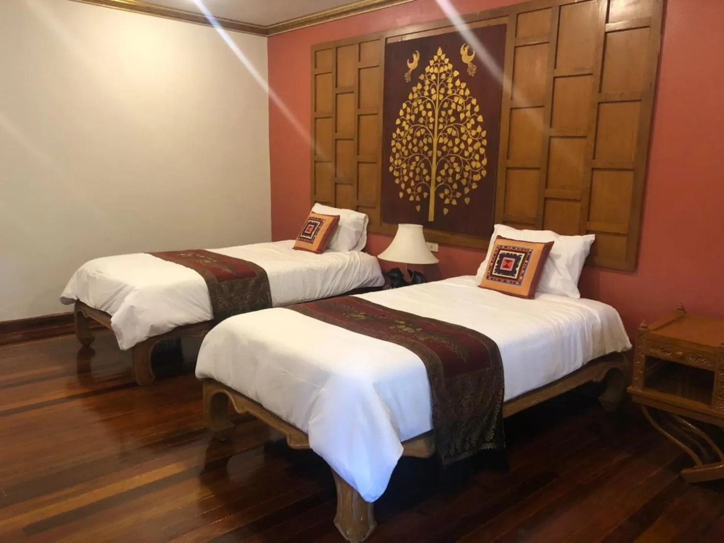 Bed in Hotel Siblanburi Resort