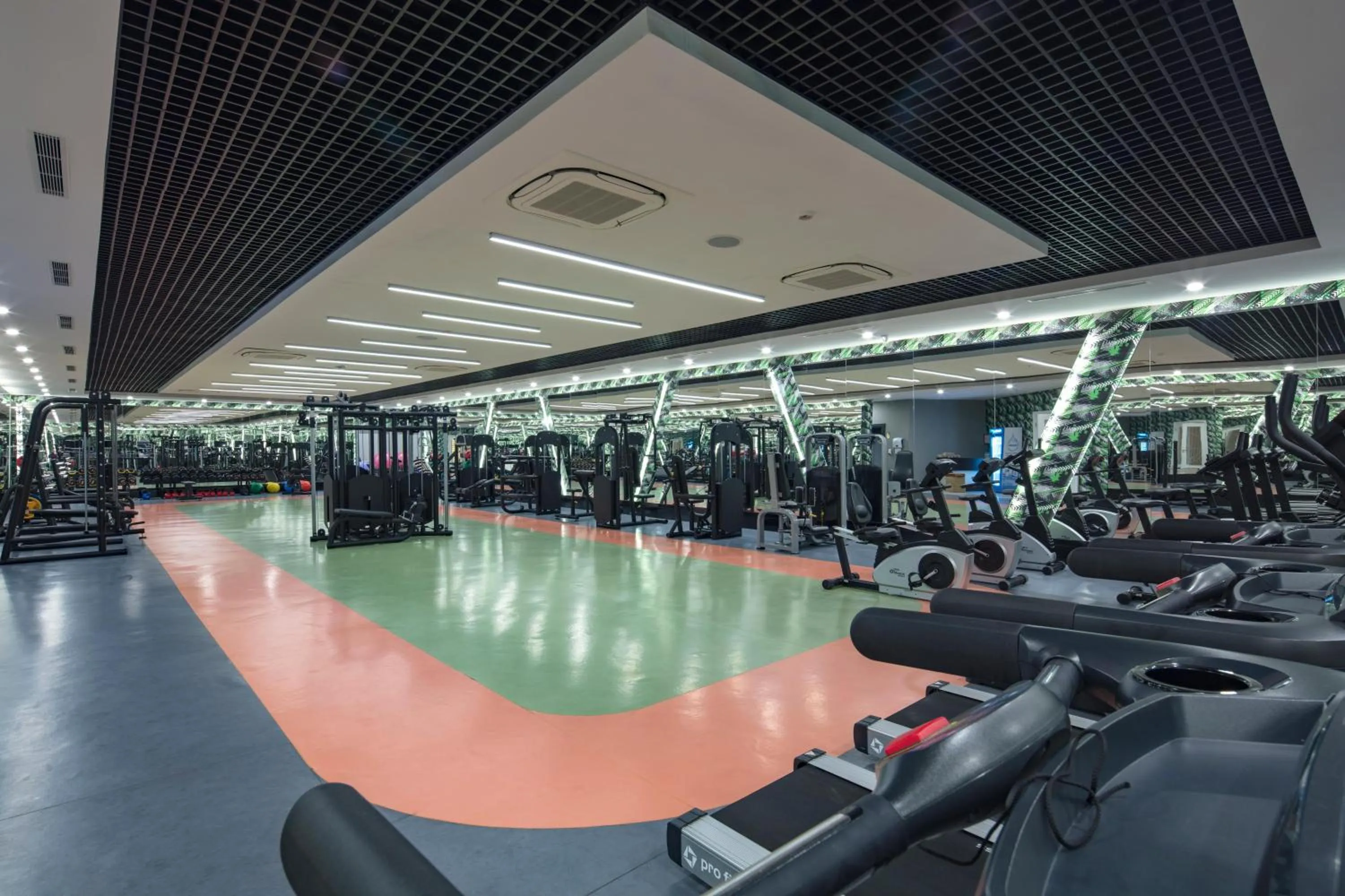 Activities in Granada Luxury Beach-Ultra All Inclusive