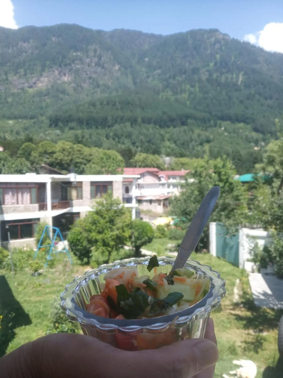 Food and drinks in Tourist Hotel 10 minutes walking distance from the mall