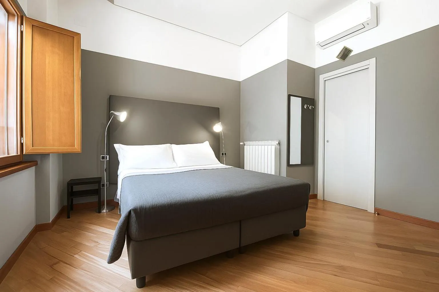 Bedroom, Bed in Piazza Carità