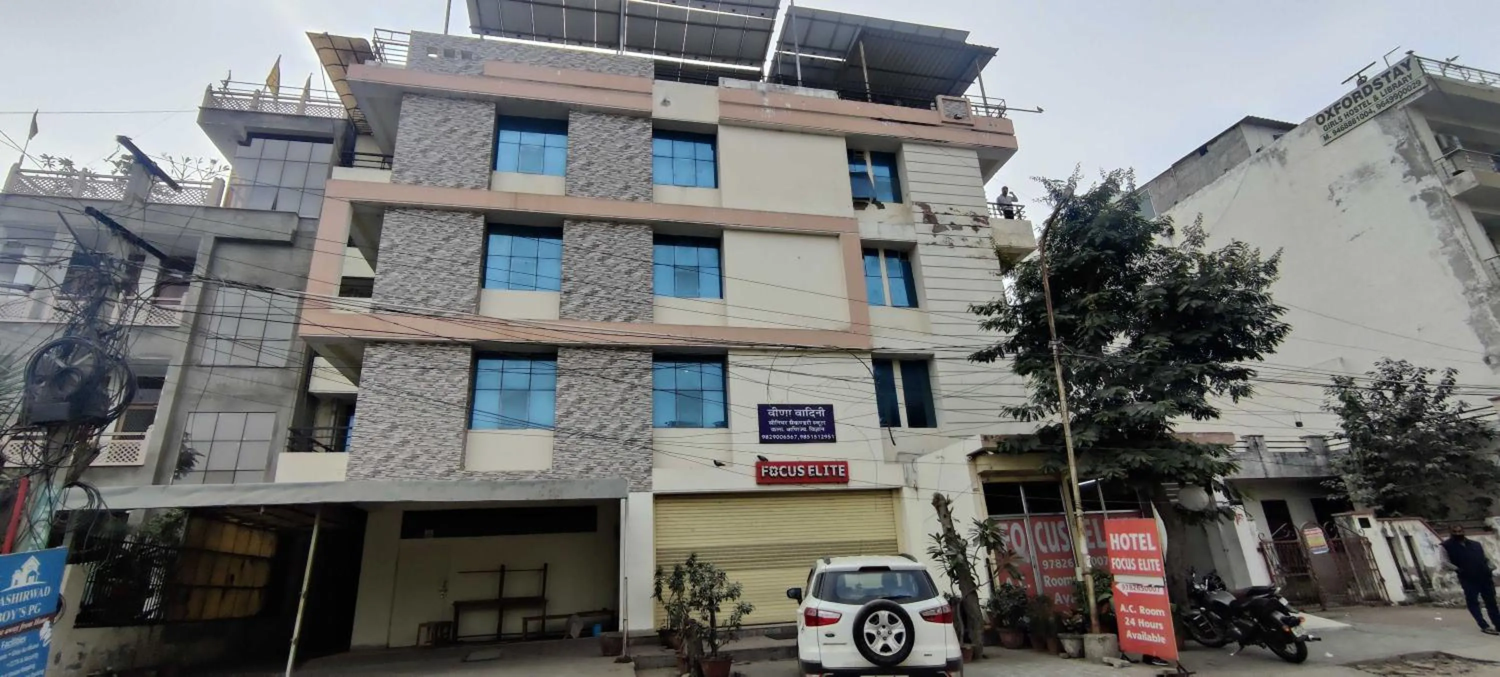 Facade/entrance in Hotel O Focus Elite