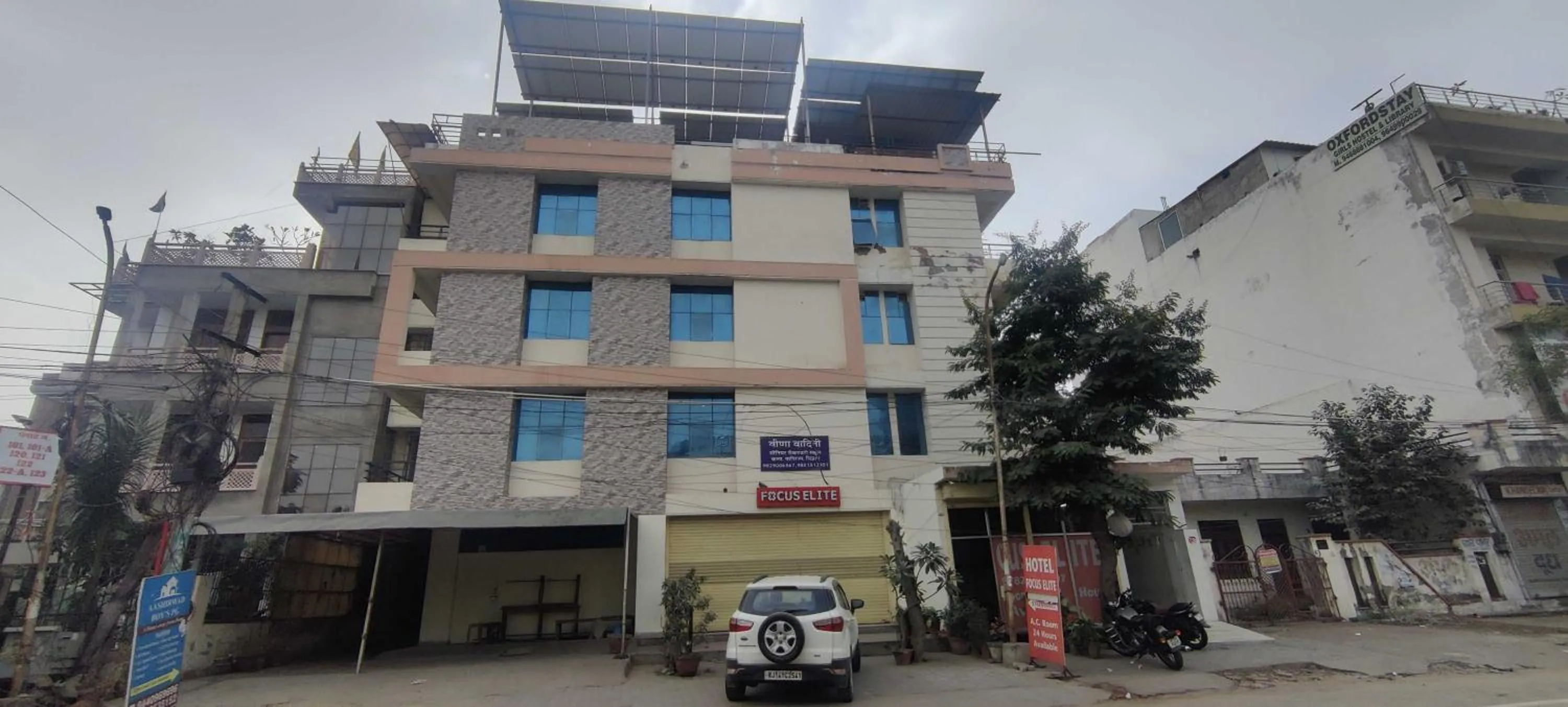 Facade/entrance in Hotel O Focus Elite