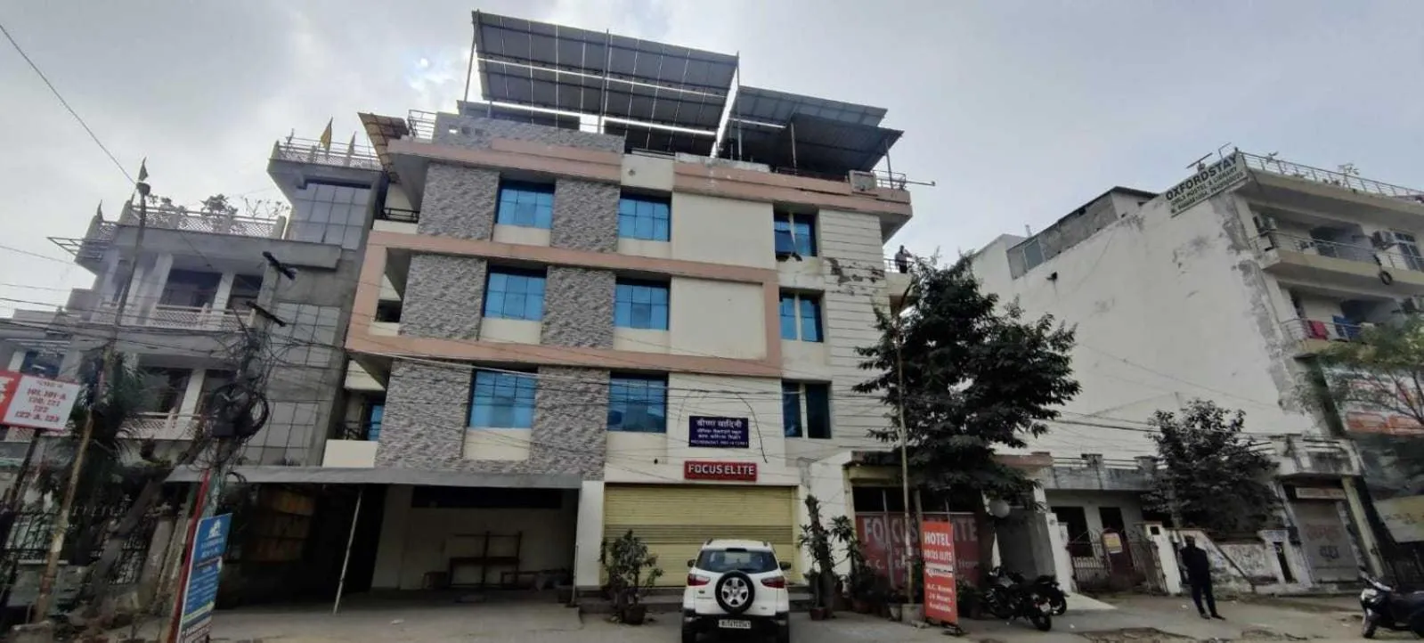 Facade/entrance in Hotel O Focus Elite