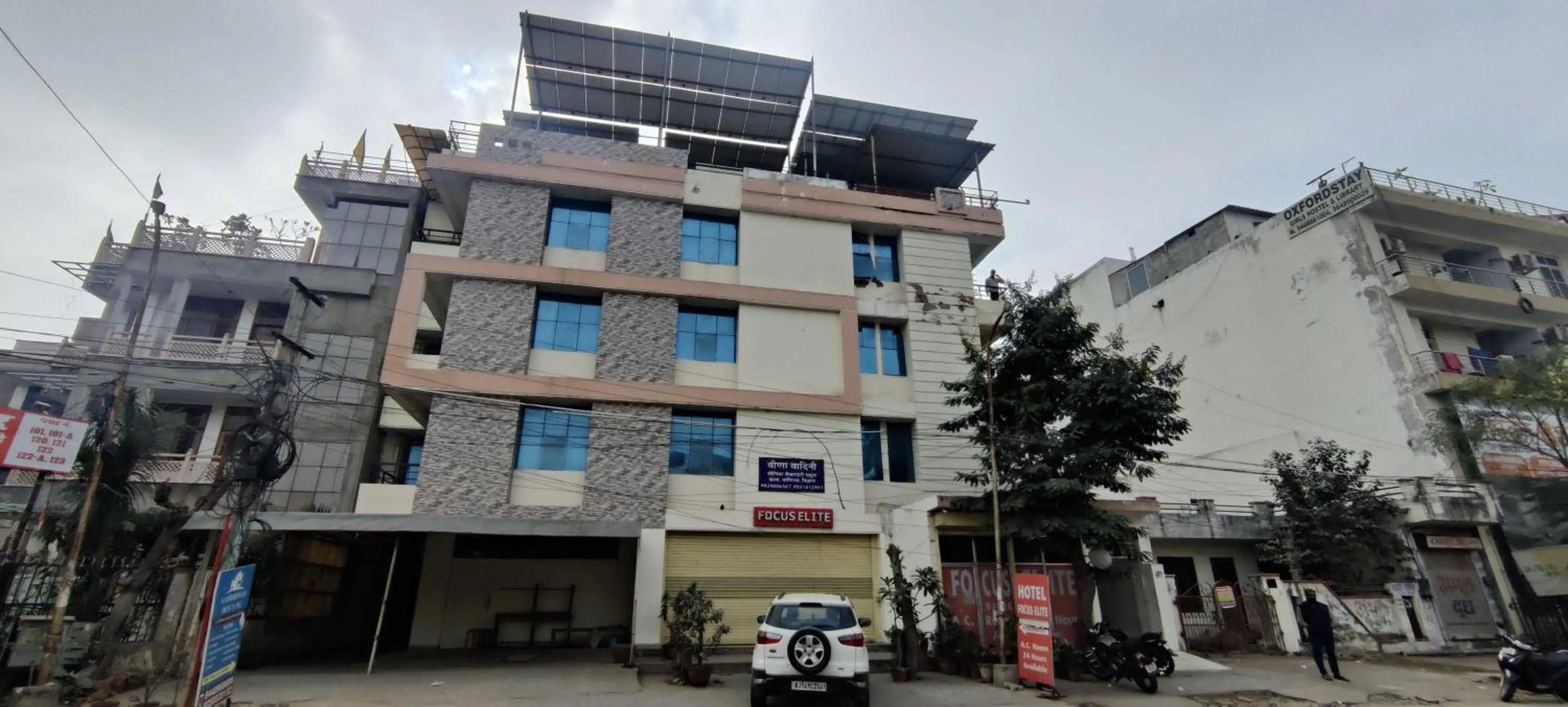 Facade/entrance in Hotel O Focus Elite