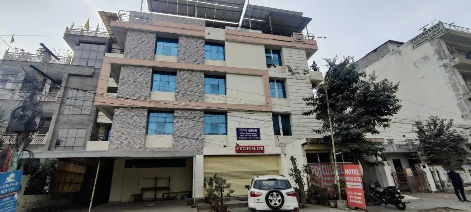 Facade/entrance in Hotel O Focus Elite