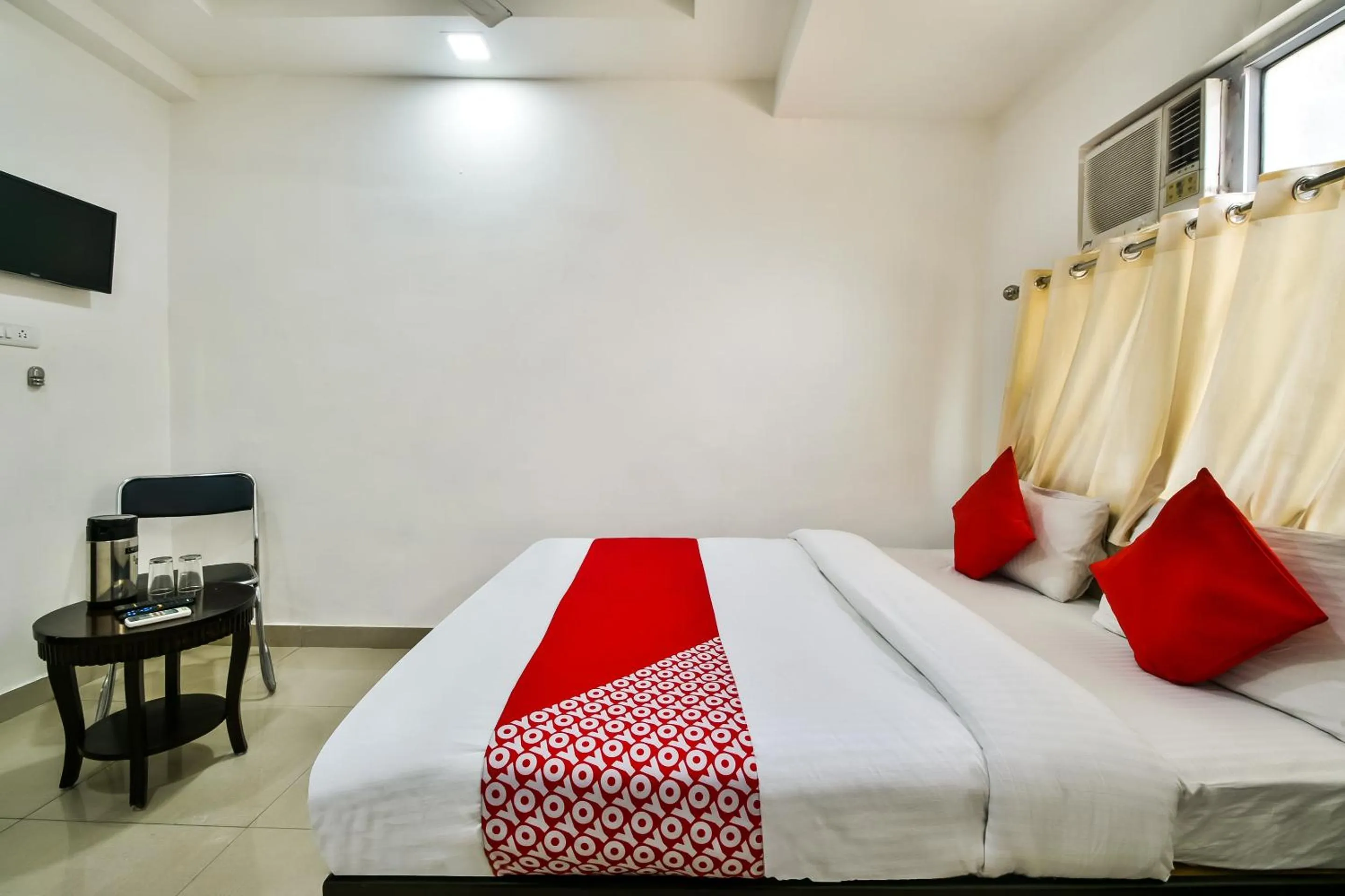 Bedroom, Bed in Hotel O Tirupati Residency Kota Airport