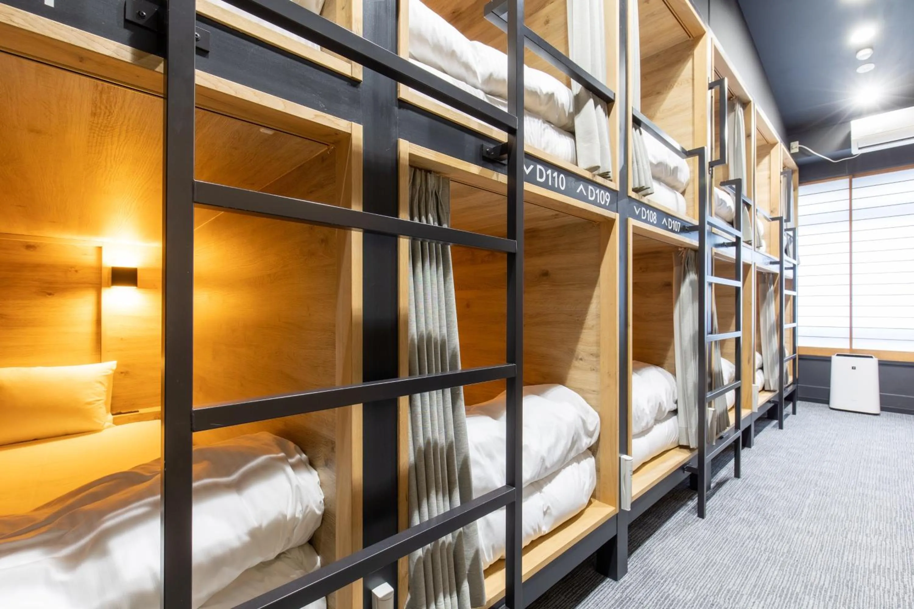 bunk bed, Bed in Kona Stay Bicycle Resort