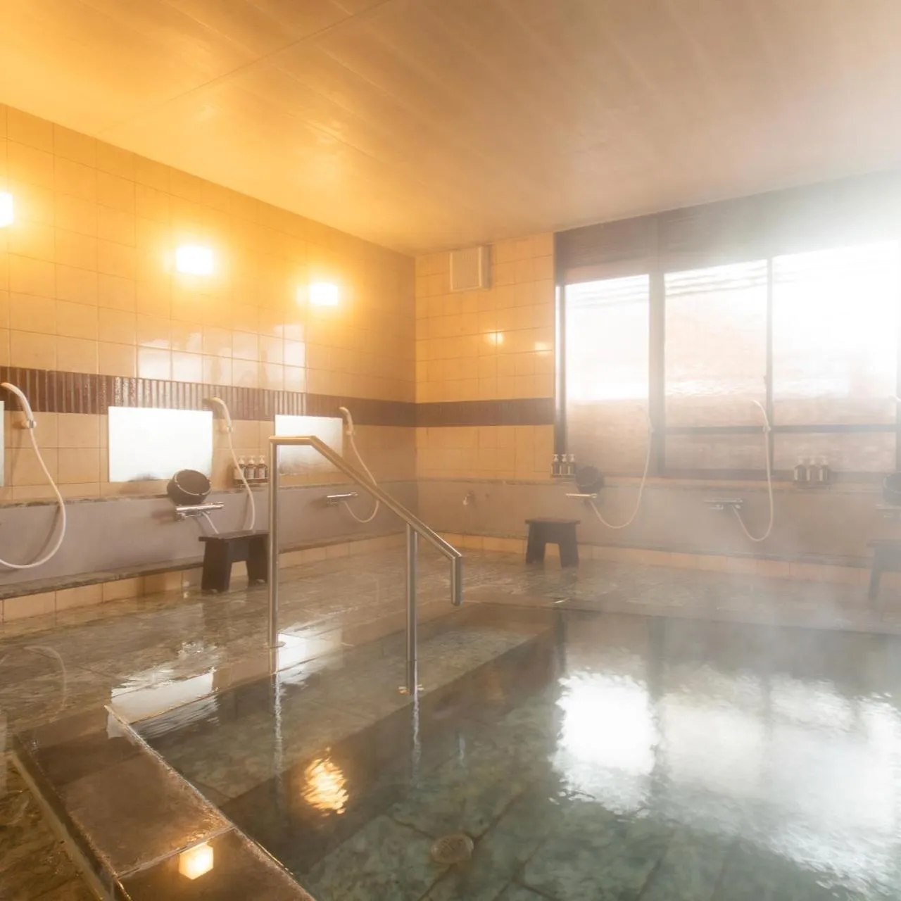 Public Bath in Kona Stay Bicycle Resort