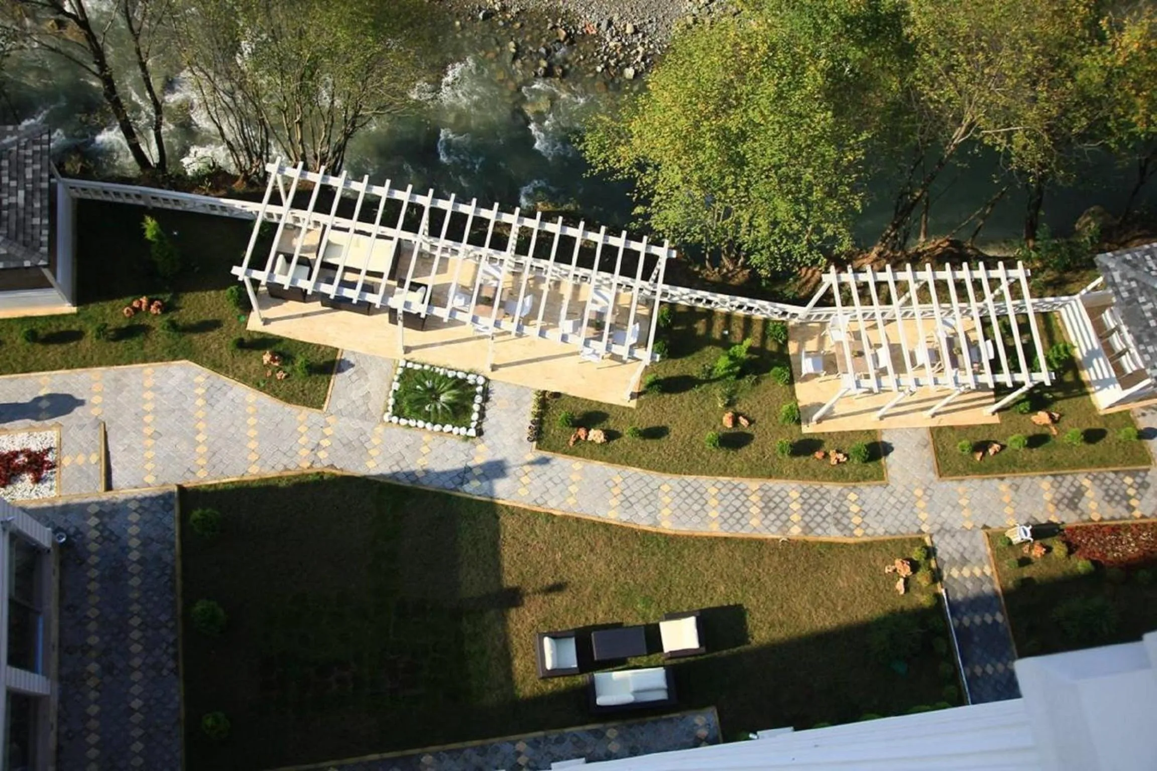 Garden view in Jolnar garden hotel