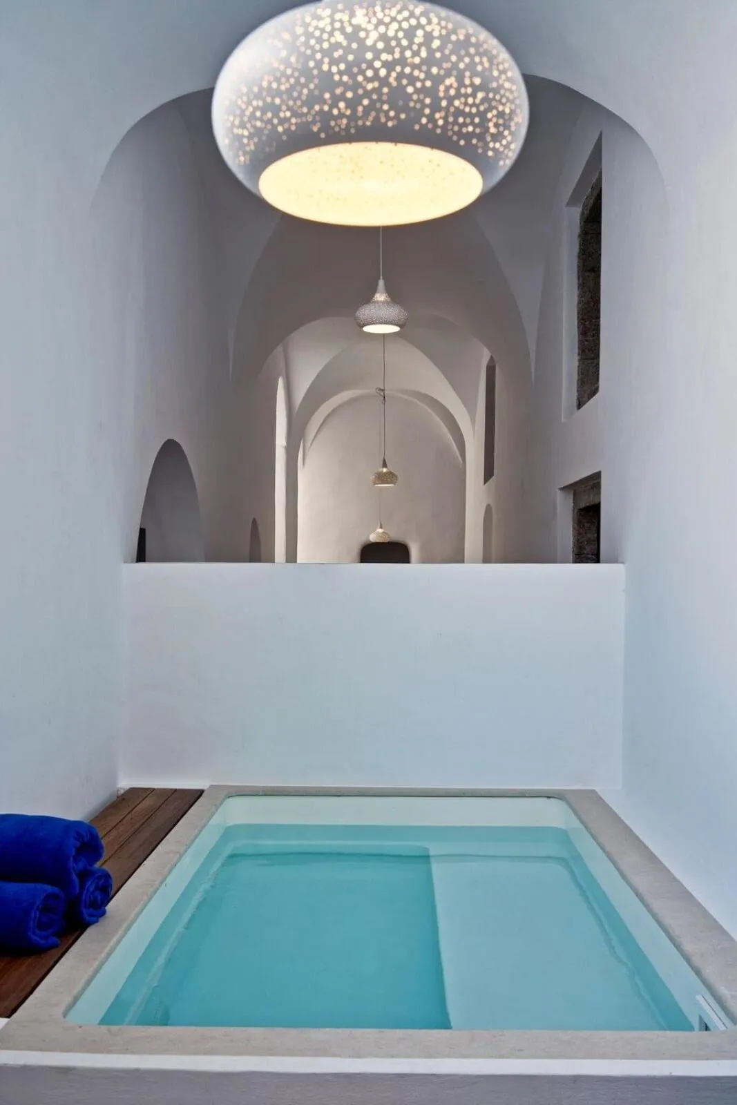 Bedroom in Katikies Garden Santorini - The Leading Hotels Of The World