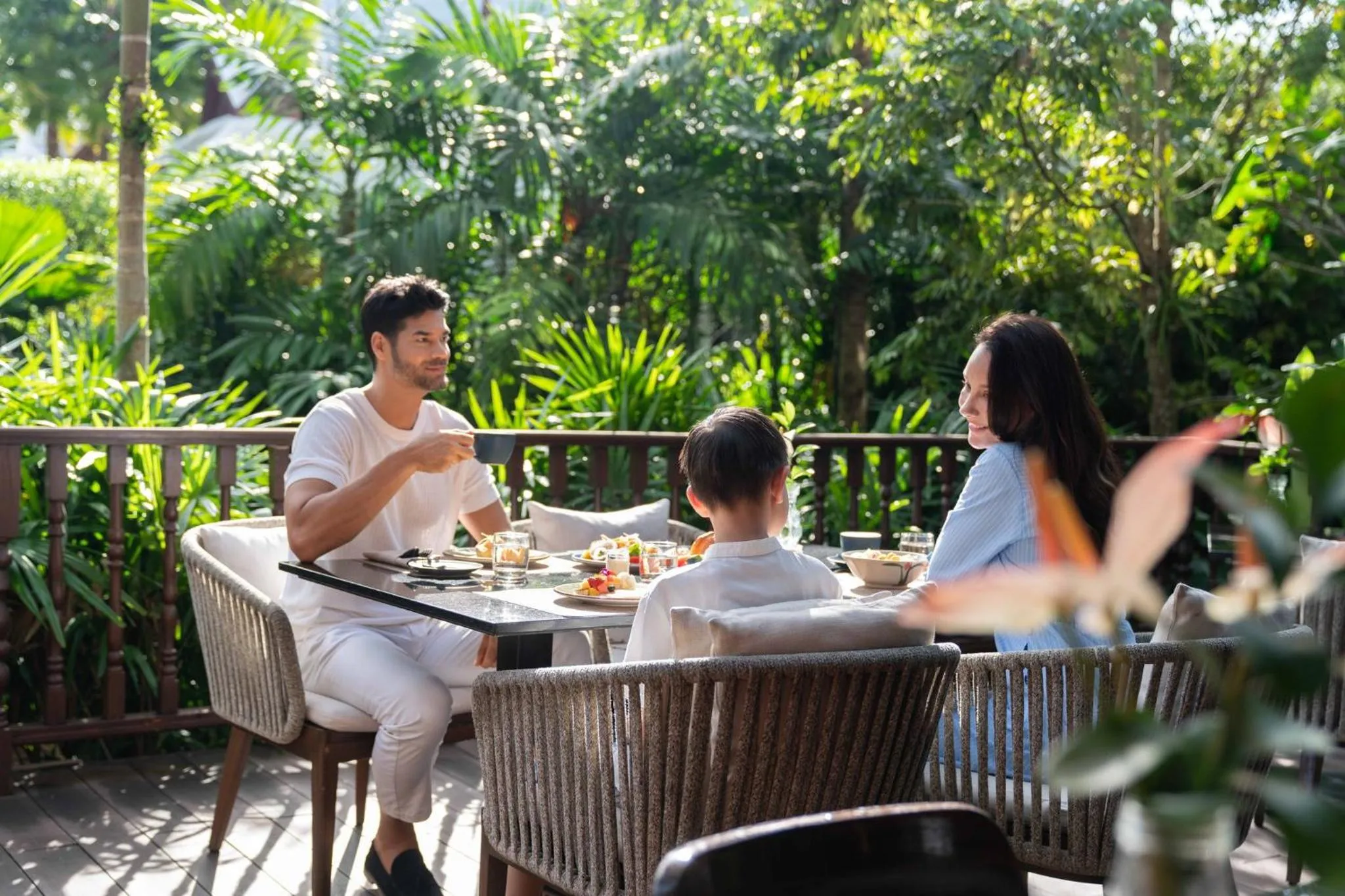 Restaurant/places to eat in InterContinental Phuket Resort by IHG