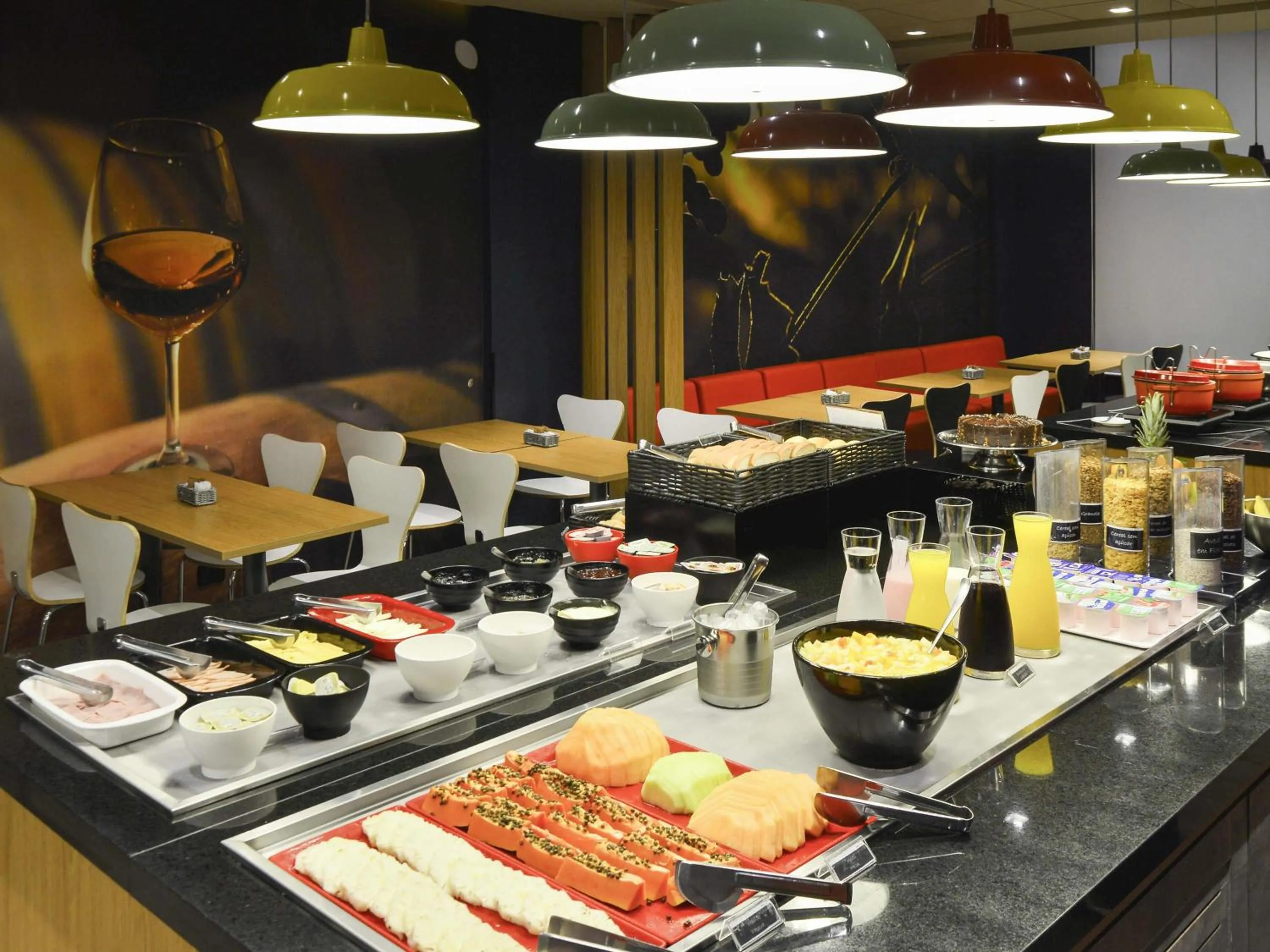 Restaurant/places to eat in ibis Parauapebas