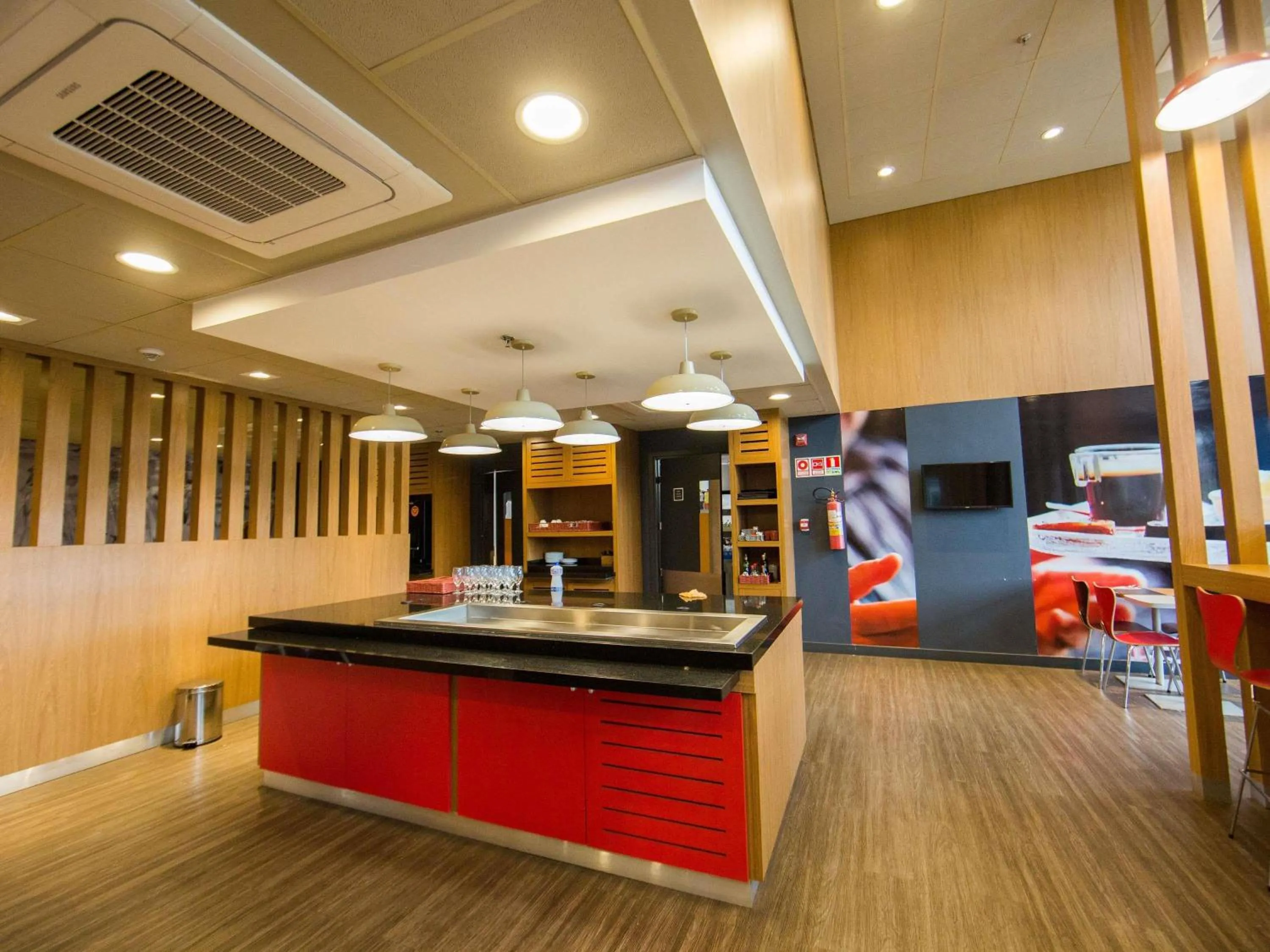 Restaurant/places to eat in ibis Parauapebas