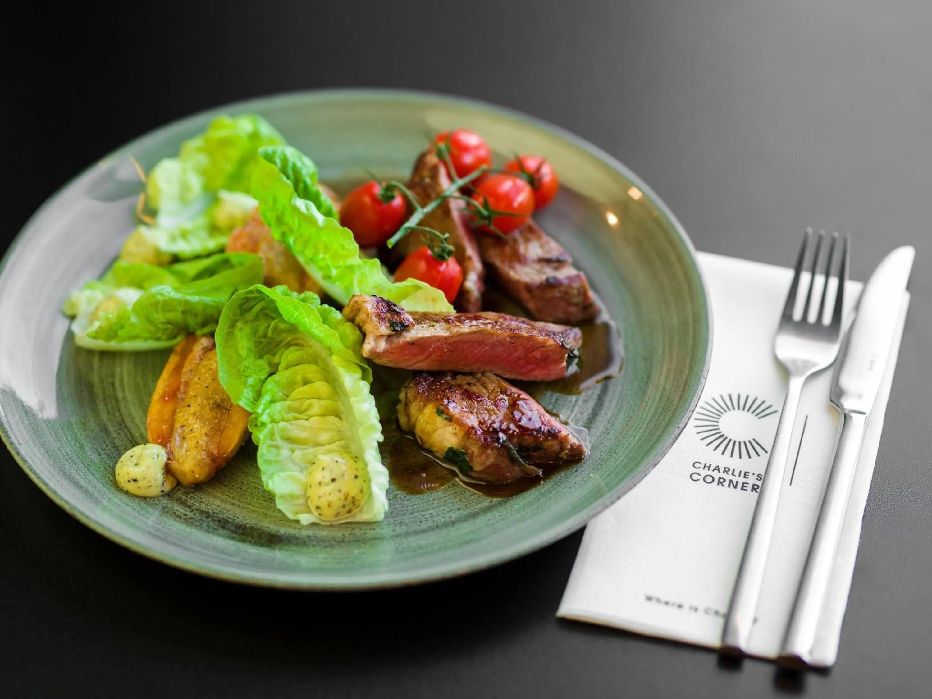 Restaurant/places to eat in ibis Tallinn Center