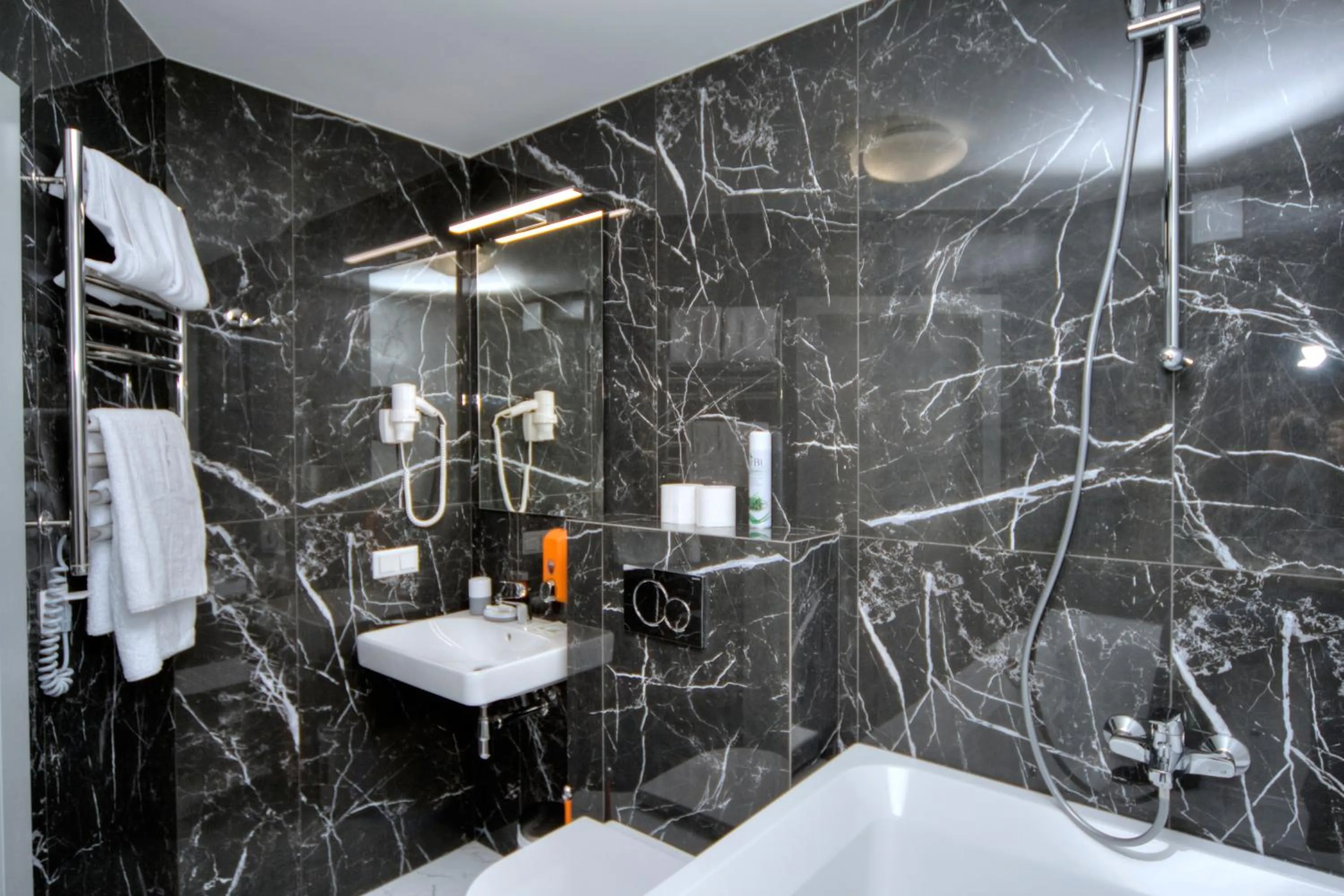 Hot Tub in Arena Summit Apart Hotel